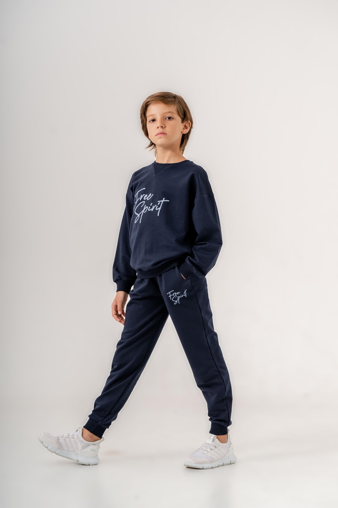 Göğüs Yazı Baskılı Bacak Baskı Detaylı Erkek Çocuk Alt Üst Eşofman Takımı