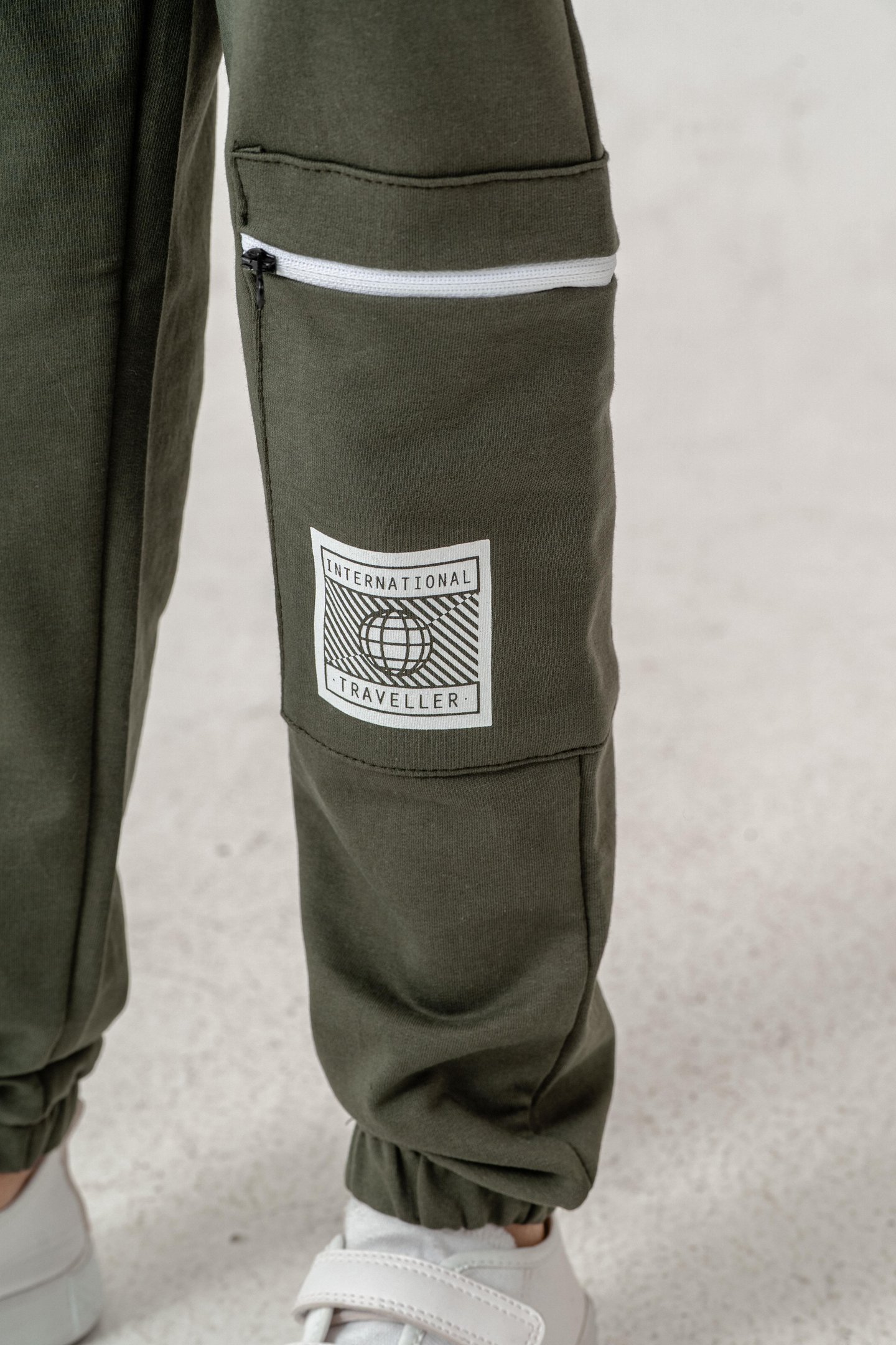 Kargo Cepli Cep Kapagı International Traveller Baskılı Erkek Çocuk Eşofman Altı