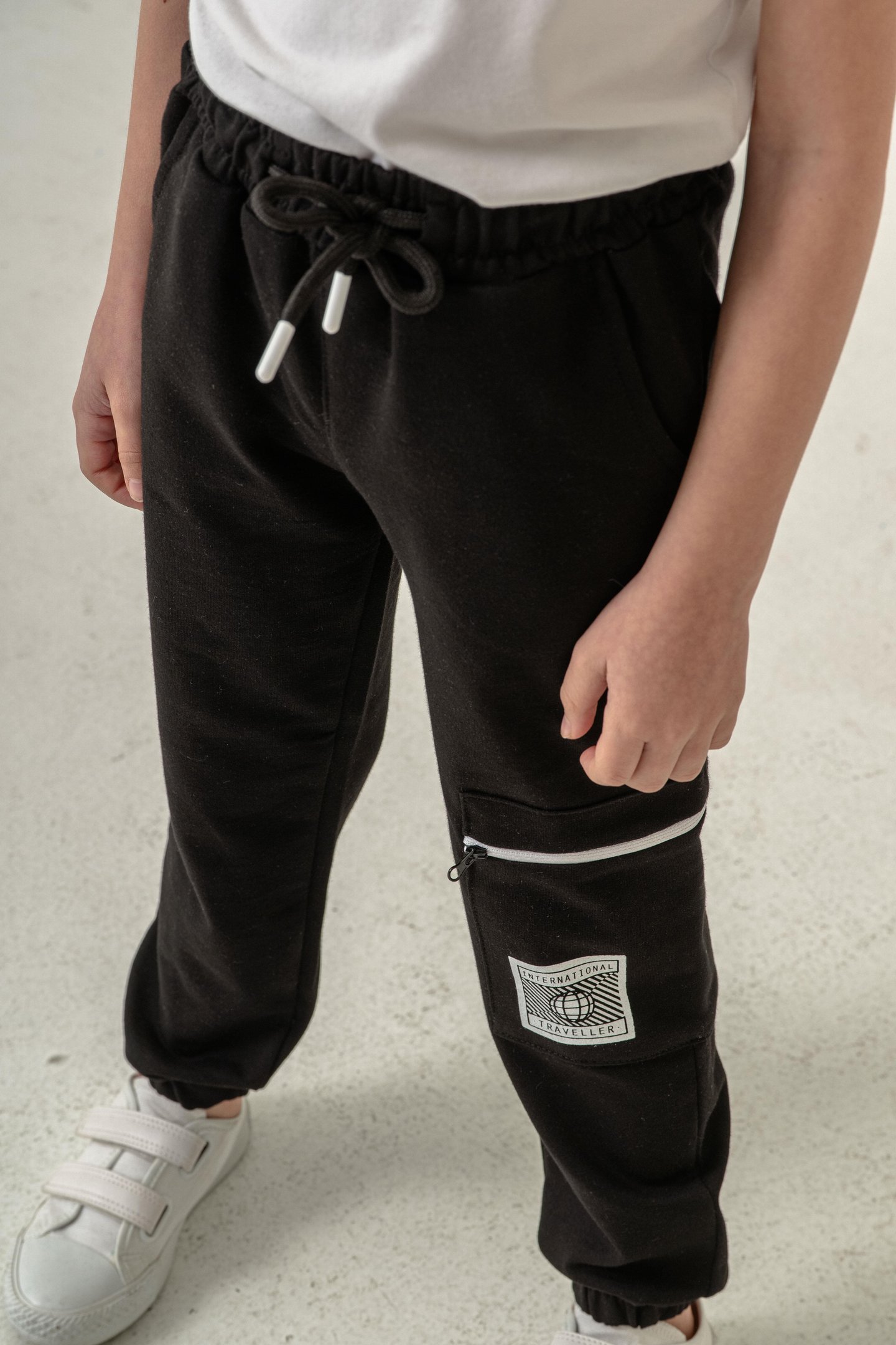 Kargo Cepli Cep Kapagı International Traveller Baskılı Erkek Çocuk Eşofman Altı