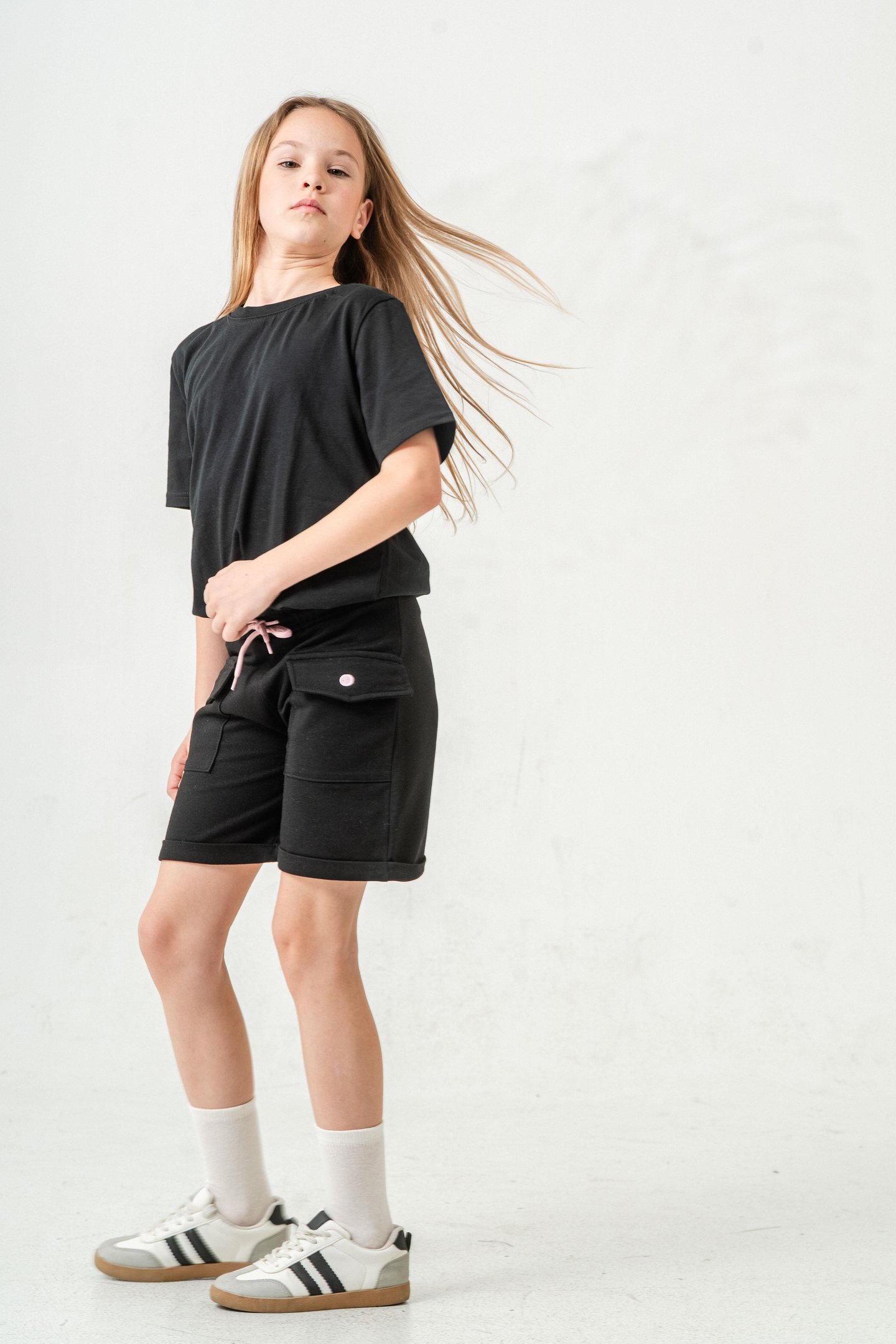 Kargo Cepli Cep Kapağı Nakışlı Kız Çocuk Şort