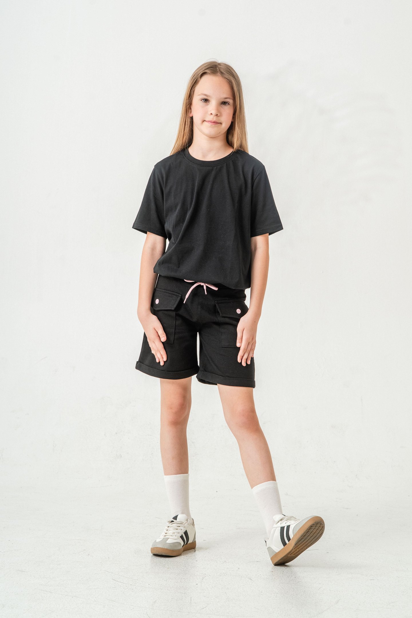 Kargo Cepli Cep Kapağı Nakışlı Kız Çocuk Şort