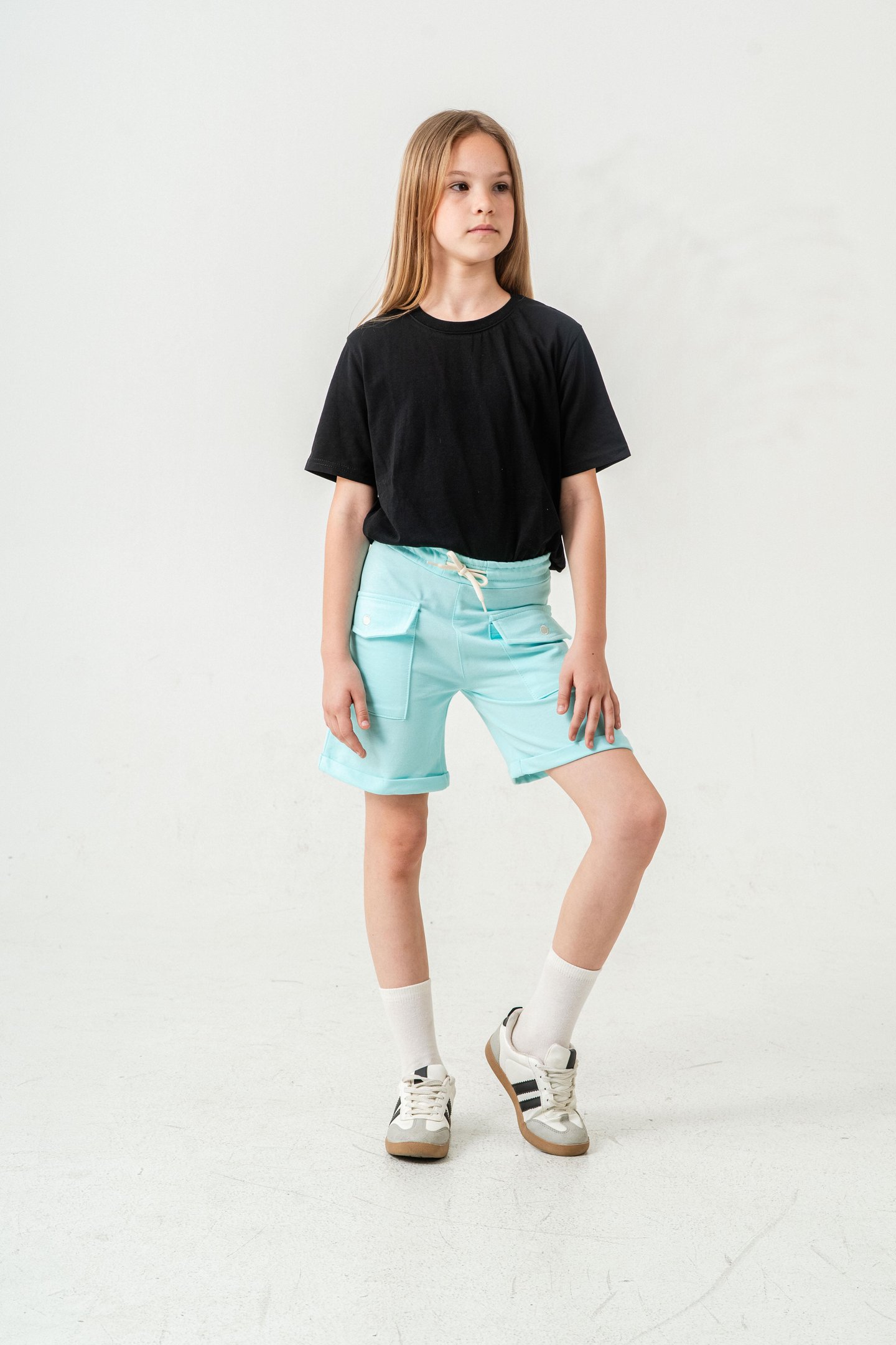 Kargo Cepli Cep Kapağı Nakışlı Kız Çocuk Şort