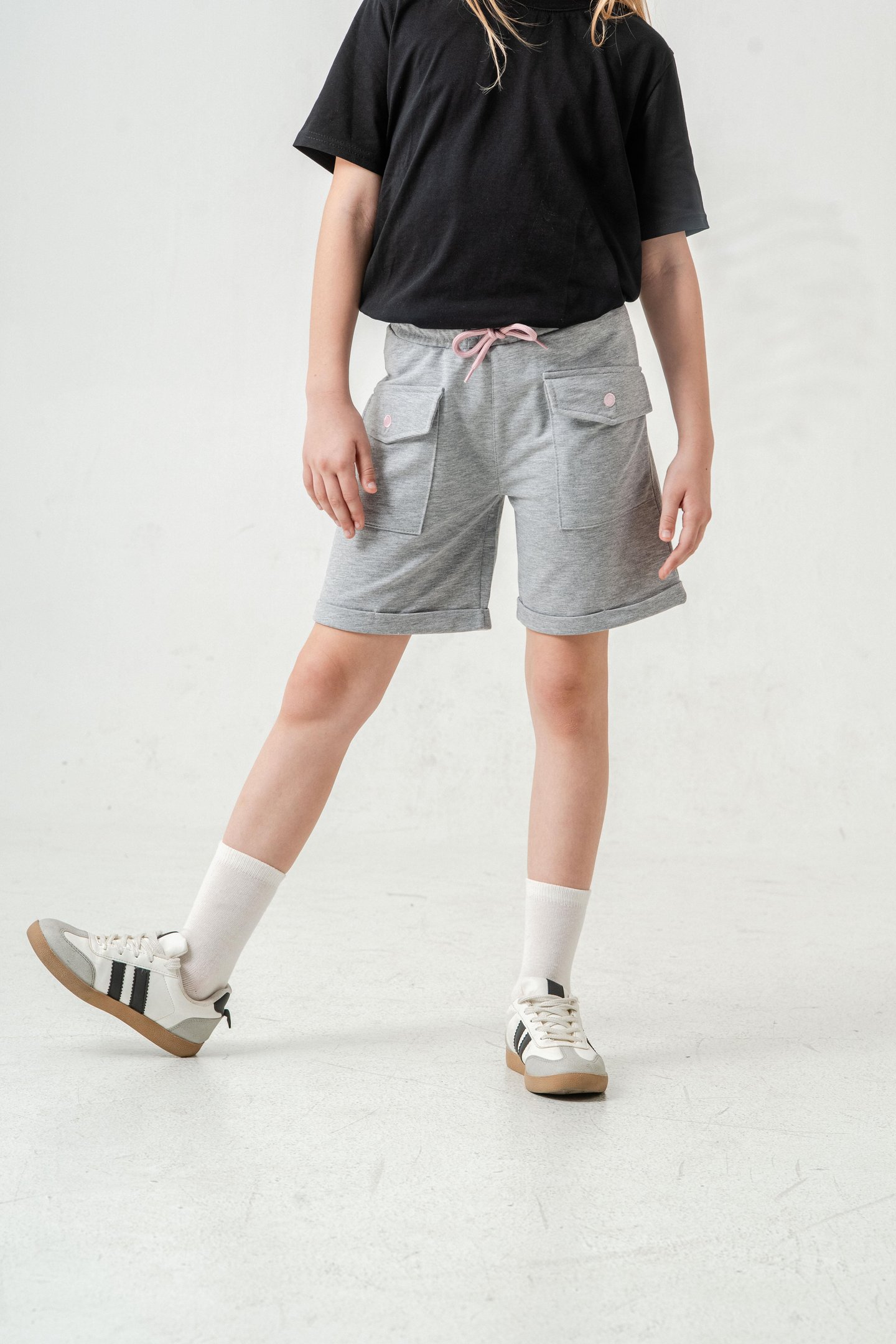 Kargo Cepli Cep Kapağı Nakışlı Kız Çocuk Şort