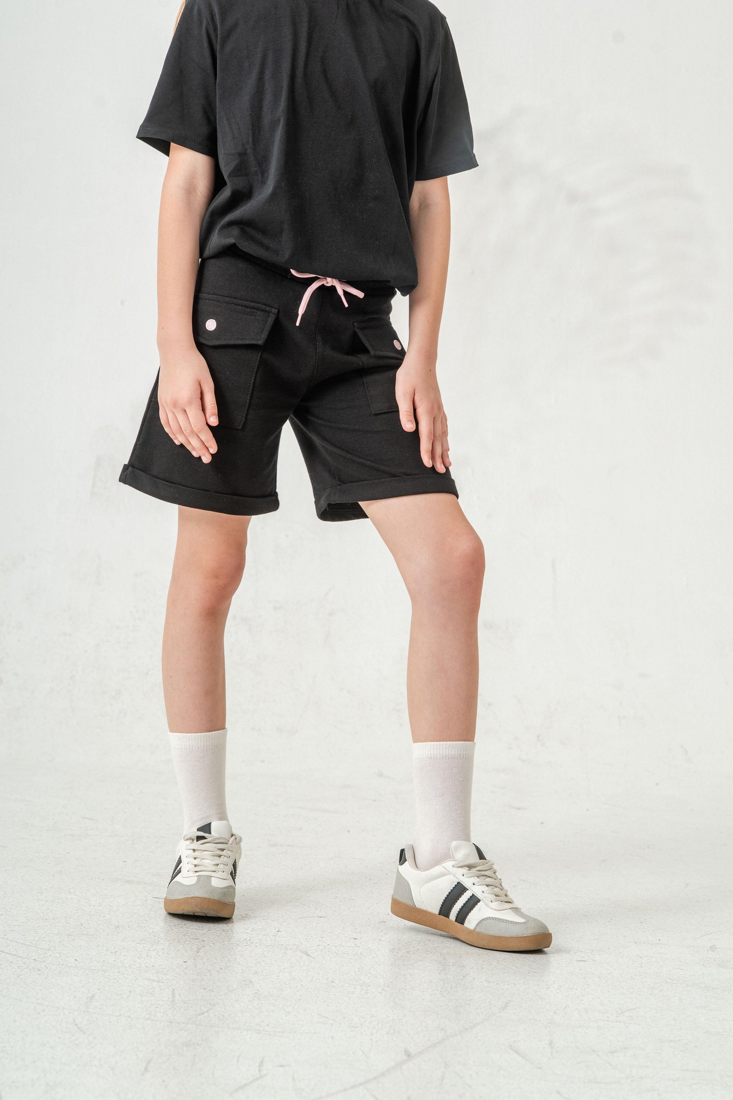 Kargo Cepli Cep Kapağı Nakışlı Kız Çocuk Şort