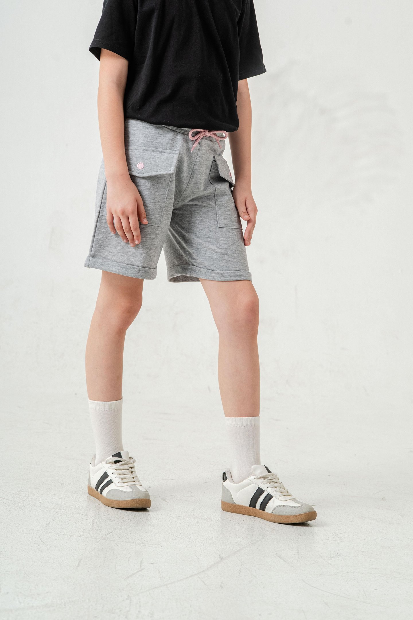 Kargo Cepli Cep Kapağı Nakışlı Kız Çocuk Şort