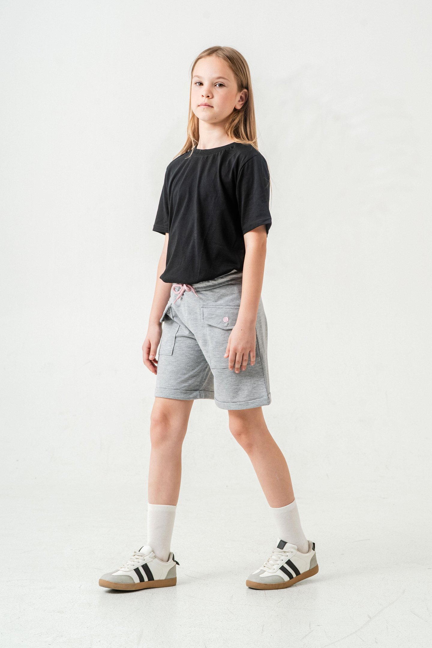 Kargo Cepli Cep Kapağı Nakışlı Kız Çocuk Şort