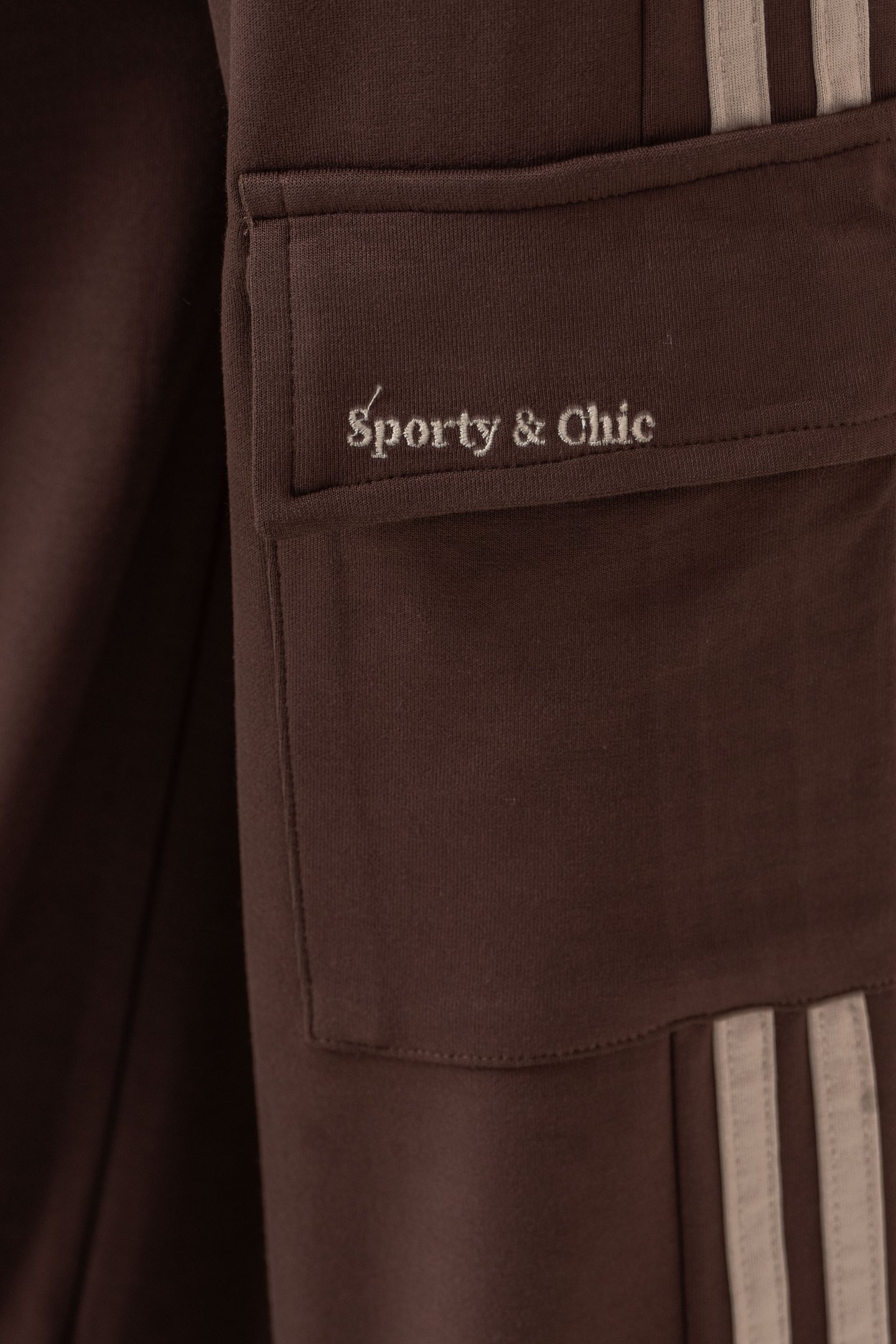 Kargo Cepli Cep Kapağı Sporty & Chic Nakışlı Yanlar Biye Şeritli Kız Çocuk Eşofman Altı