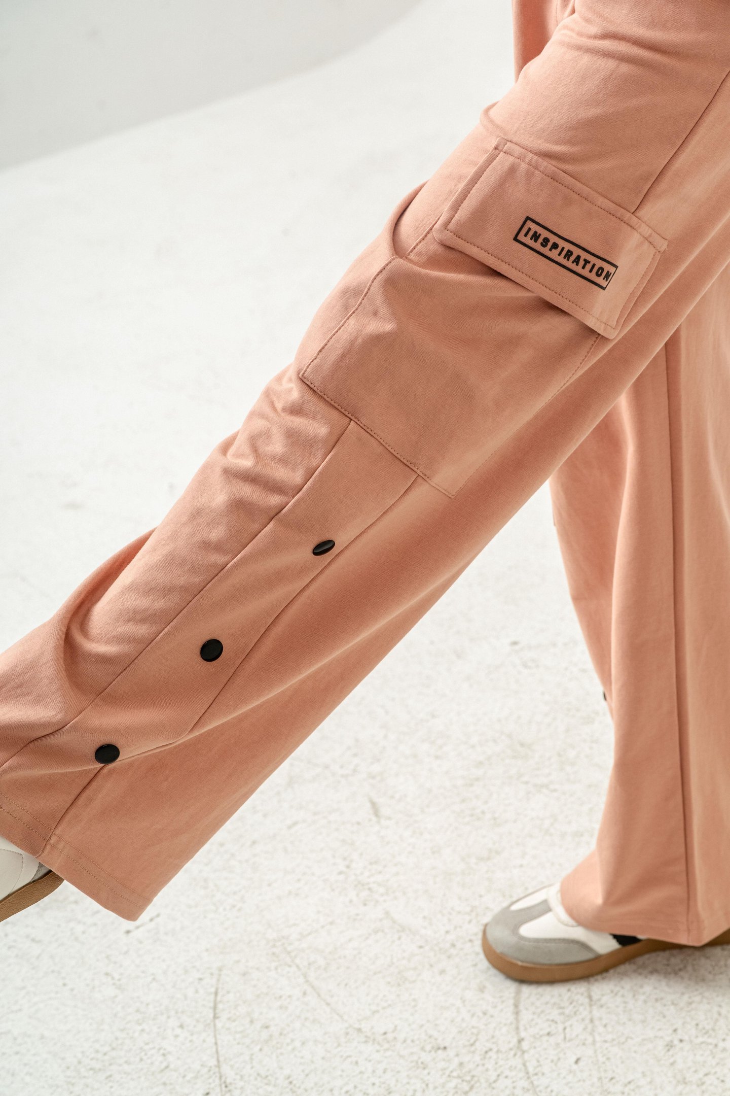 Kargo Cepli Paçalar Rivetli Cep Kapagı Inspiration Baskılı Kız Çocuk Eşofman Altı