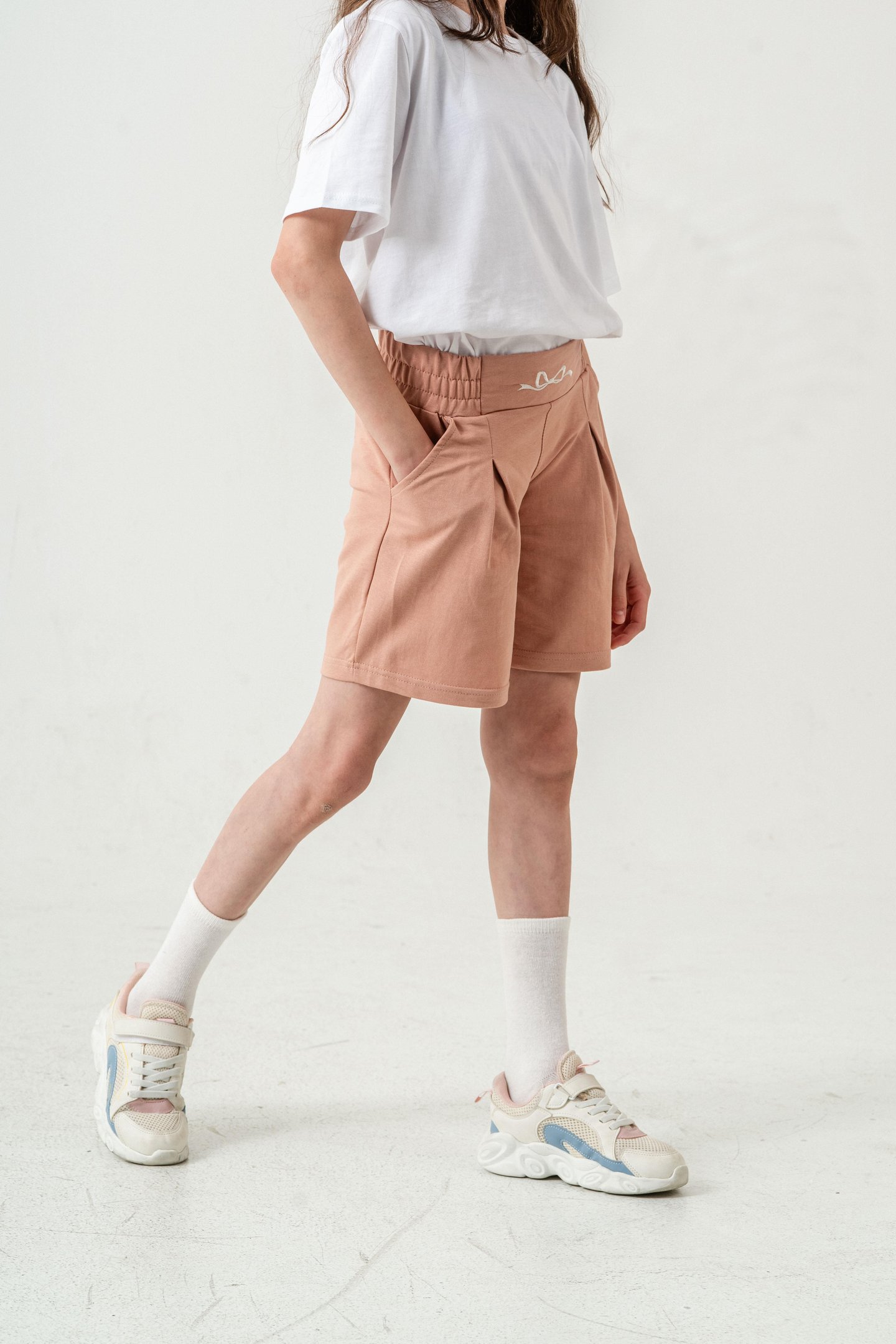 Kemer Ortası Nakışlı Kız Çocuk Şort