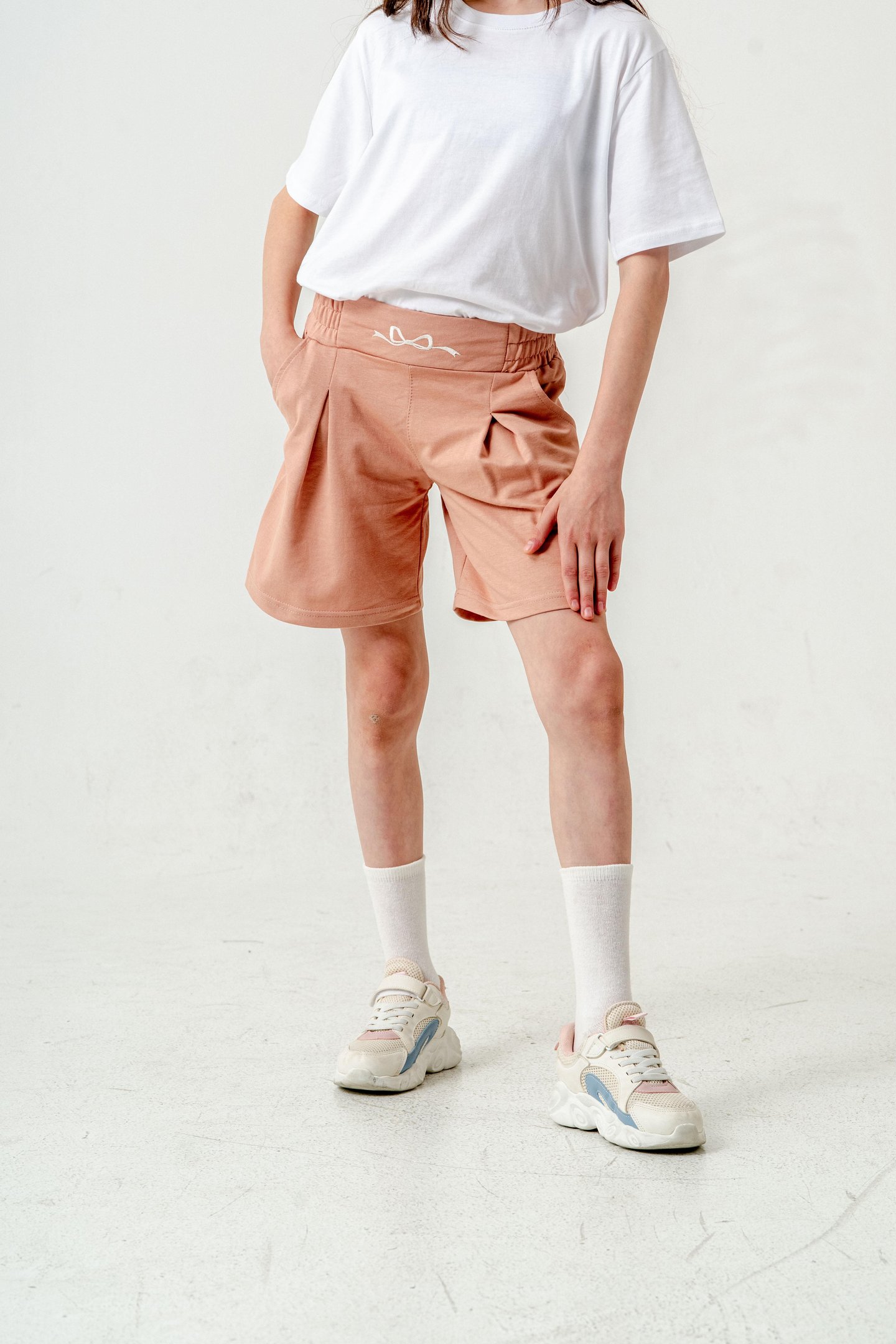 Kemer Ortası Nakışlı Kız Çocuk Şort