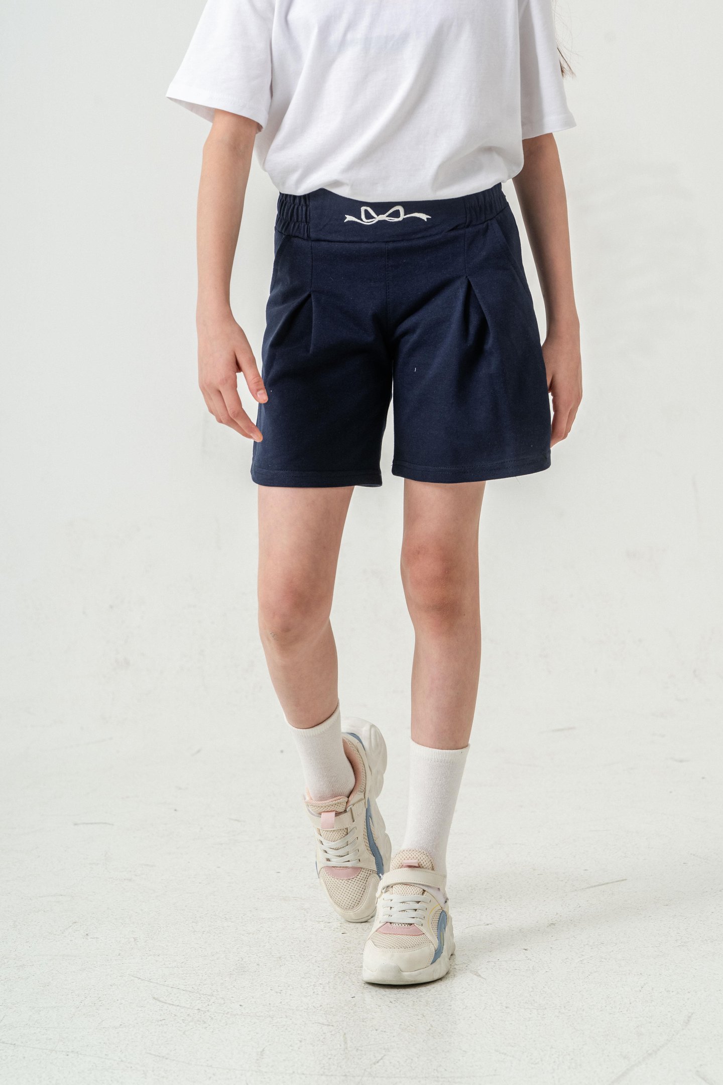 Kemer Ortası Nakışlı Kız Çocuk Şort