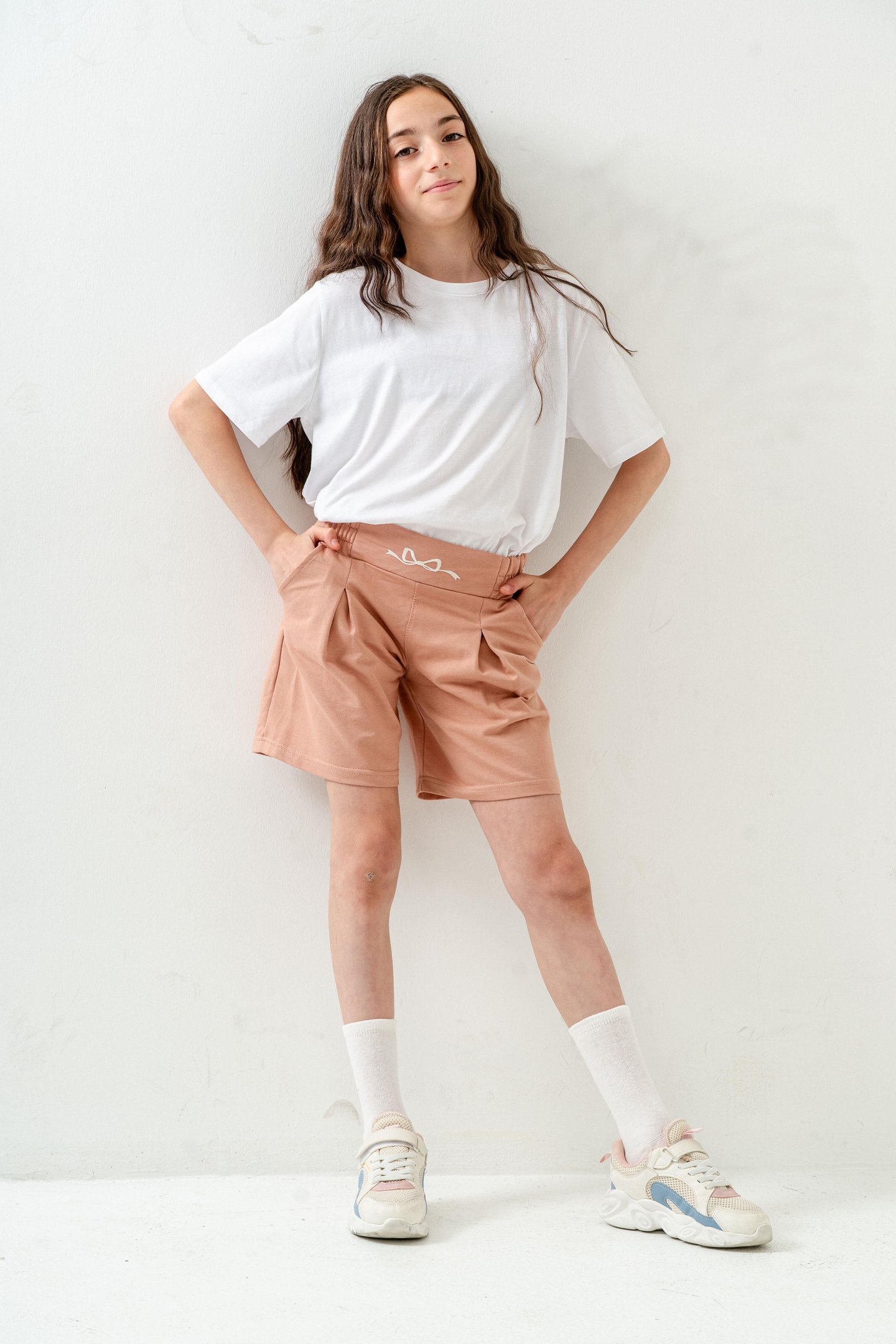 Kemer Ortası Nakışlı Kız Çocuk Şort