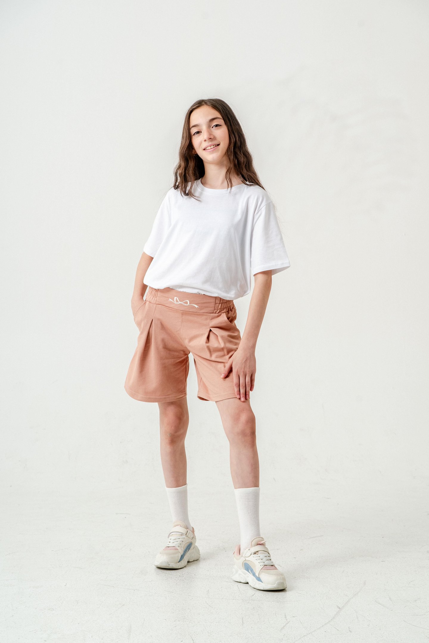 Kemer Ortası Nakışlı Kız Çocuk Şort