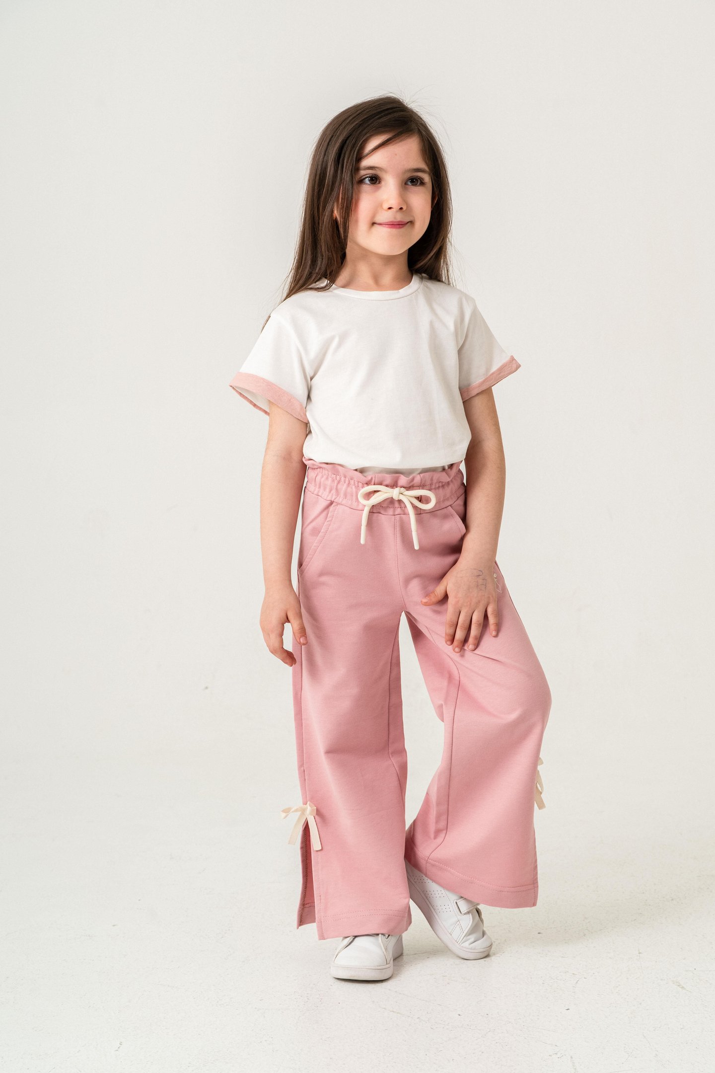 Live In The Moment Baskılı Paçalar Yırtmaçlı Fiyonklu Kız Çocuk Eşofman Altı