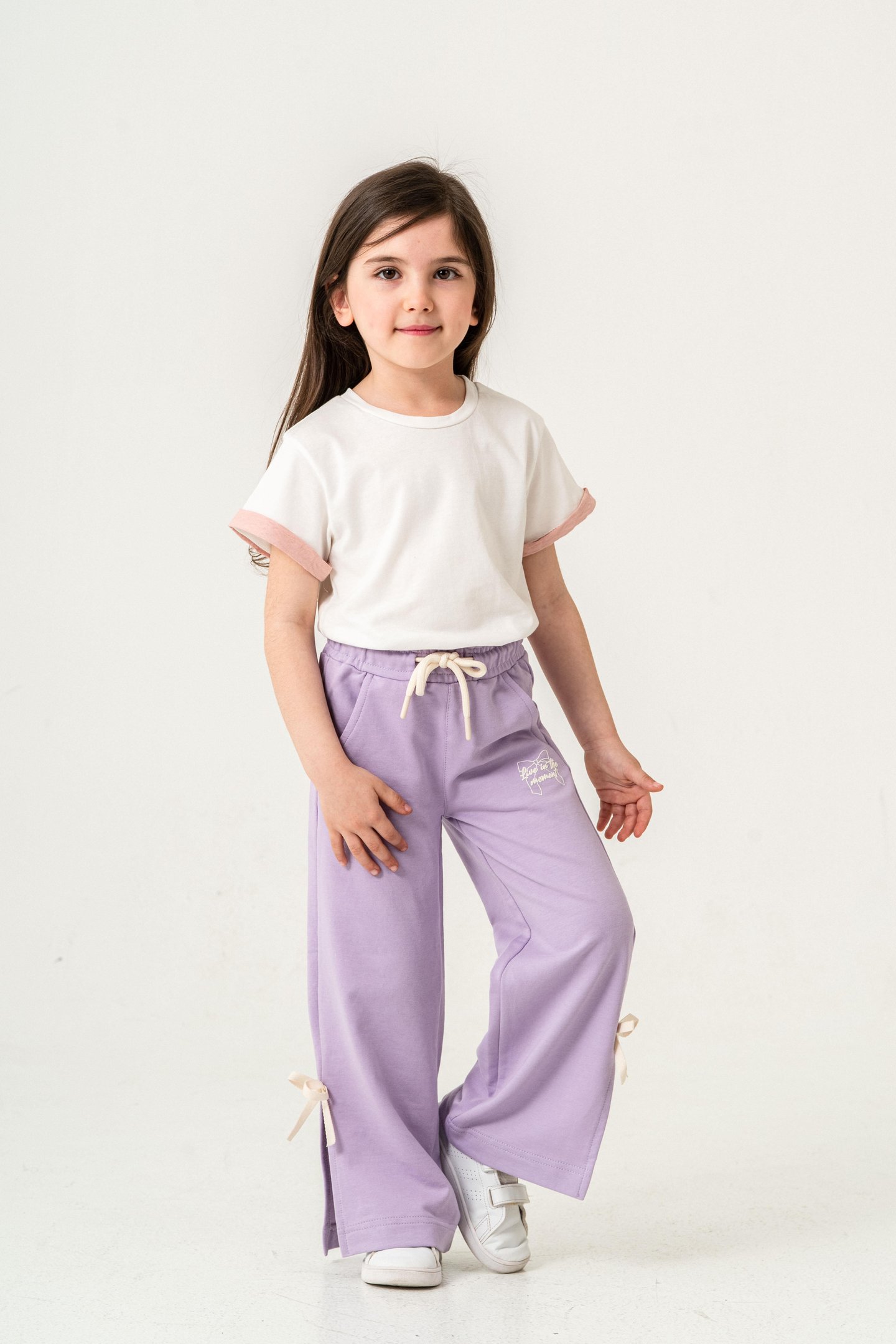 Live In The Moment Baskılı Paçalar Yırtmaçlı Fiyonklu Kız Çocuk Eşofman Altı