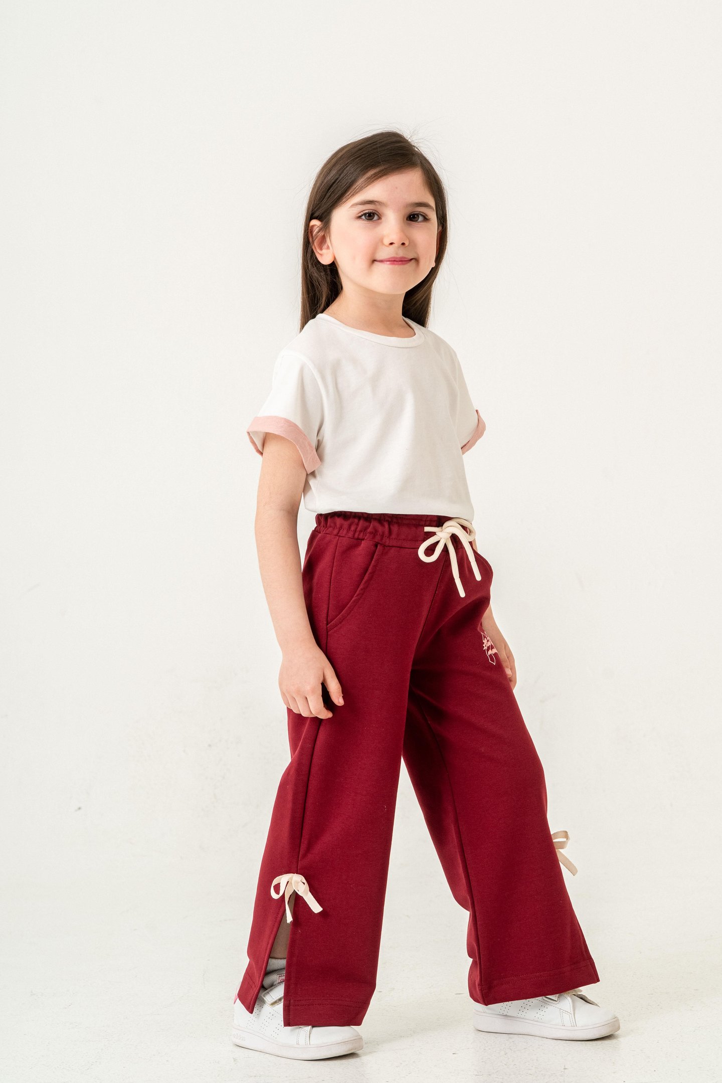 Live In The Moment Baskılı Paçalar Yırtmaçlı Fiyonklu Kız Çocuk Eşofman Altı