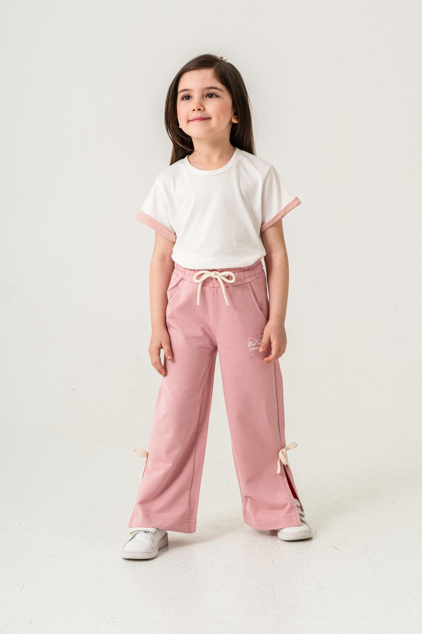 Live In The Moment Baskılı Paçalar Yırtmaçlı Fiyonklu Kız Çocuk Eşofman Altı