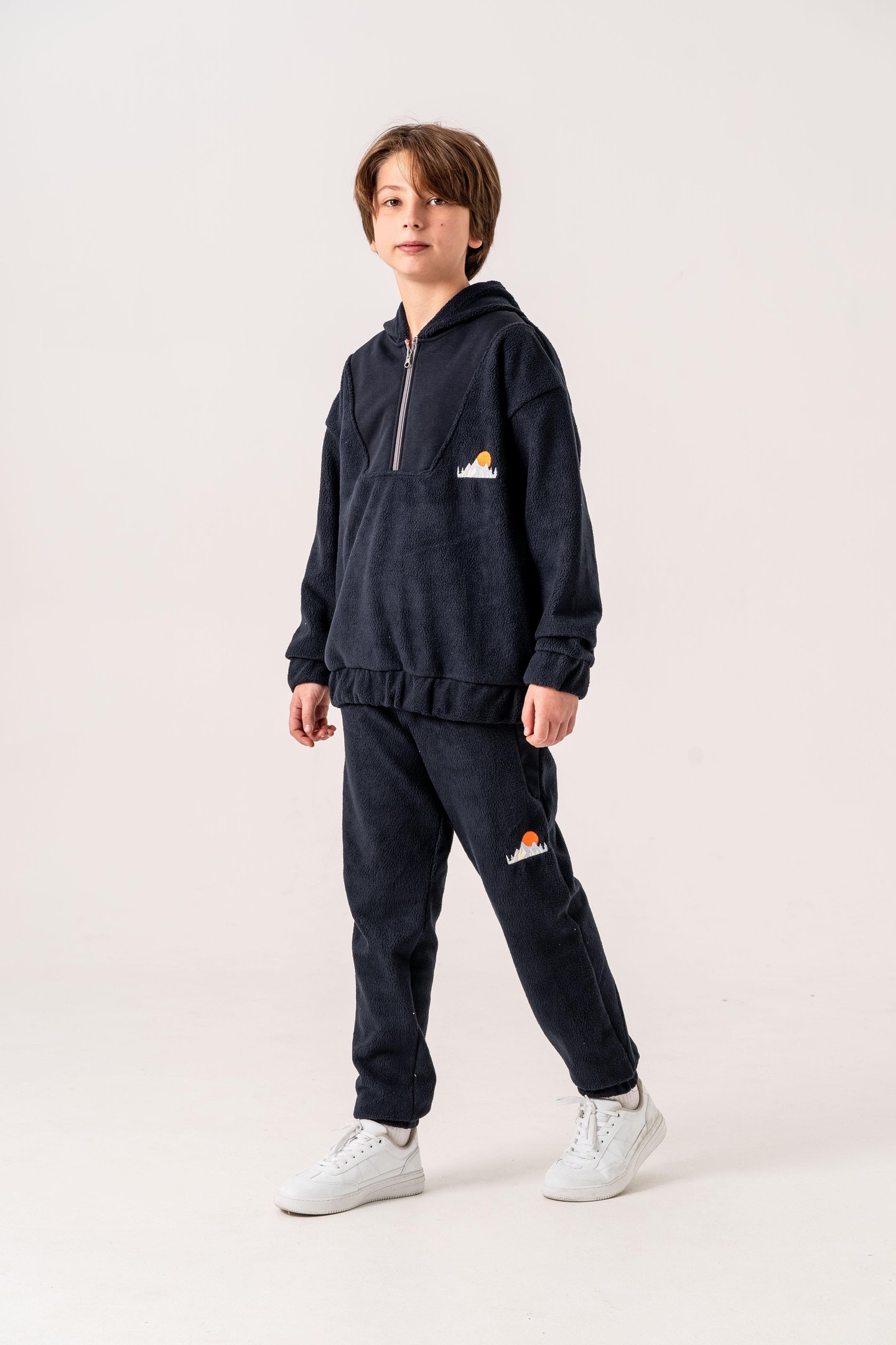 Nakışlı Polar Erkek Çocuk Alt-Üst Eşofman Takımı