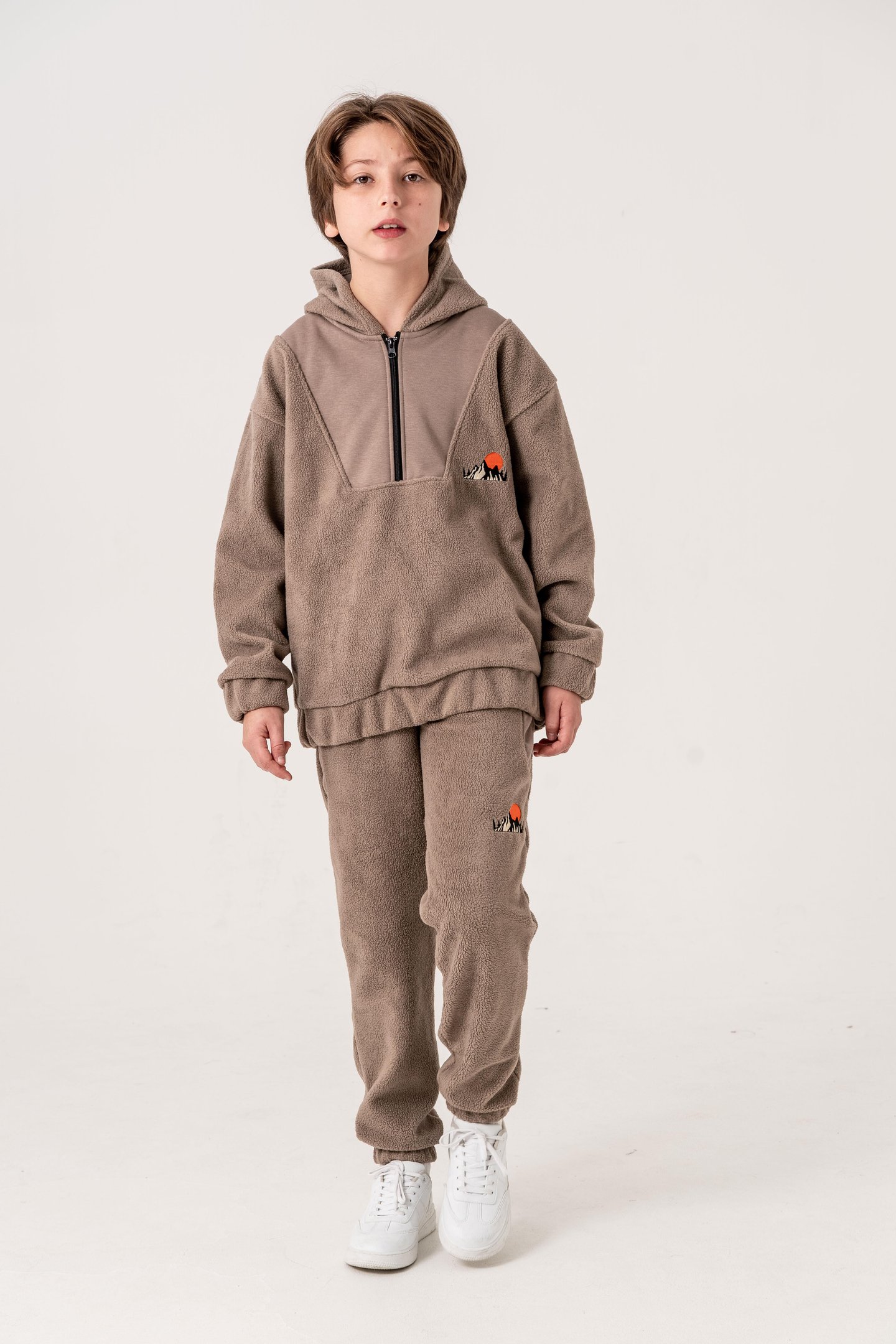 Nakışlı Polar Erkek Çocuk Alt-Üst Eşofman Takımı