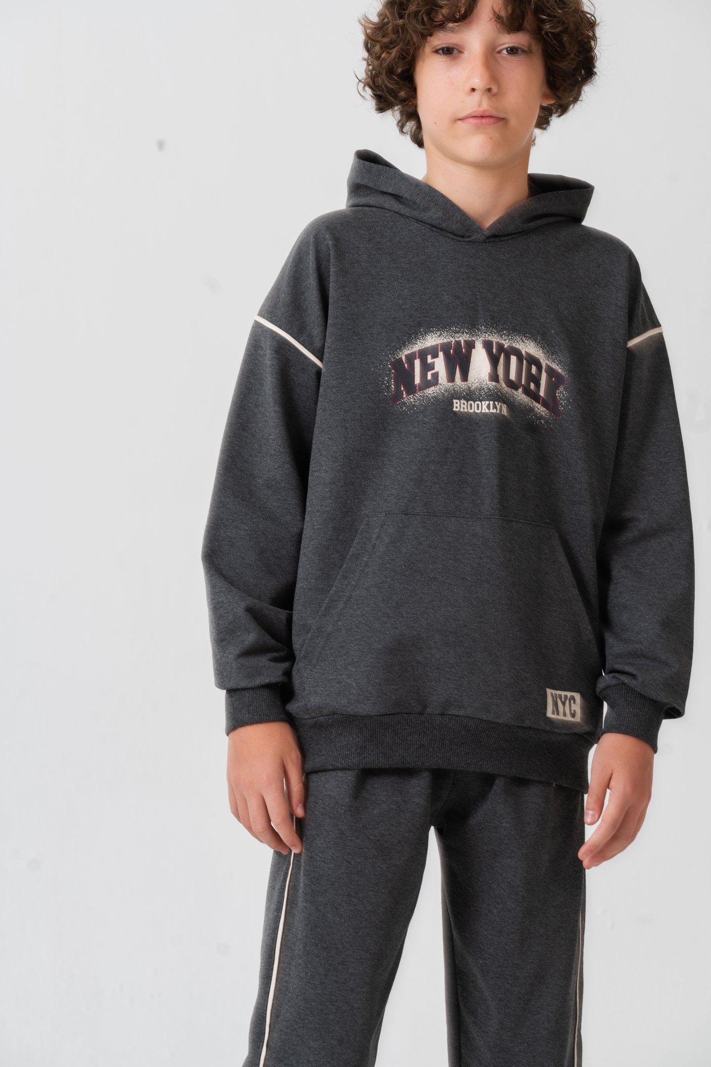 New York Brooklyn Baskılı Kanguru Cepli Yan Biyeli Erkek Çocuk Alt Üst Eşofman Takımı