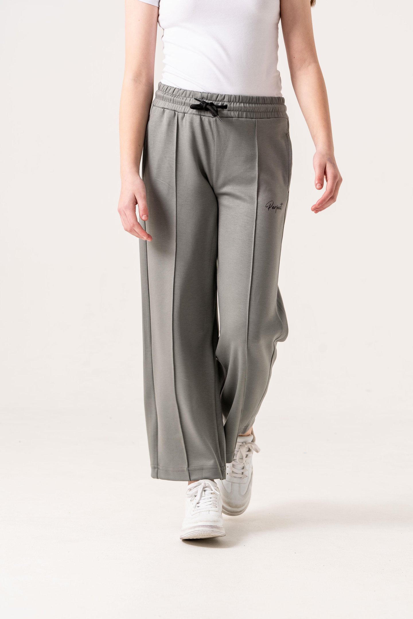 Oysho Önü Nevrüllü Perfent Baskılı Kız Çocuk Eşofman Alt