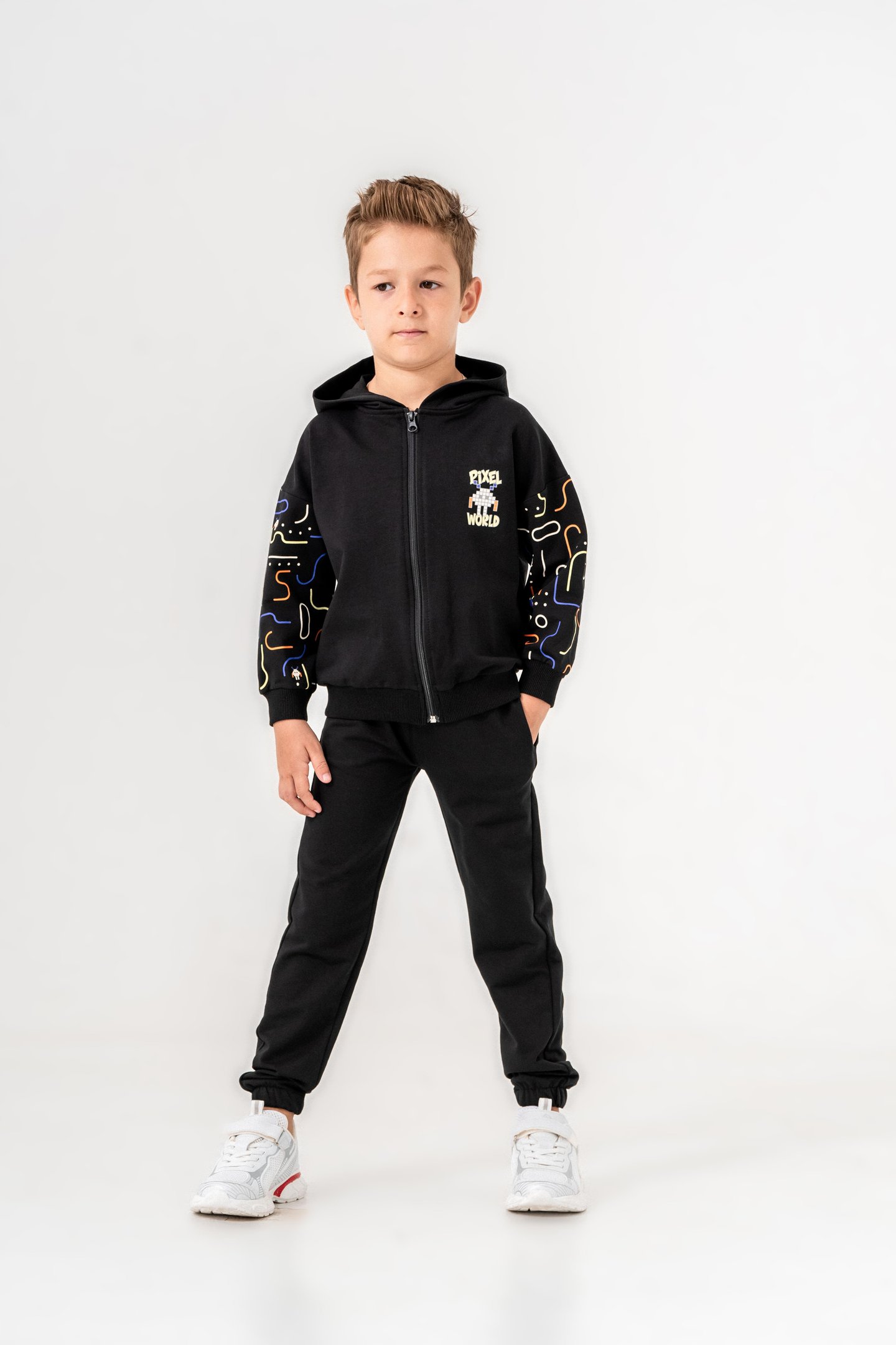 Pixel World Baskılı Kollar Baskı Detaylı Kapüşonlu Erkek Çocuk Alt Üst Eşofman Takımı