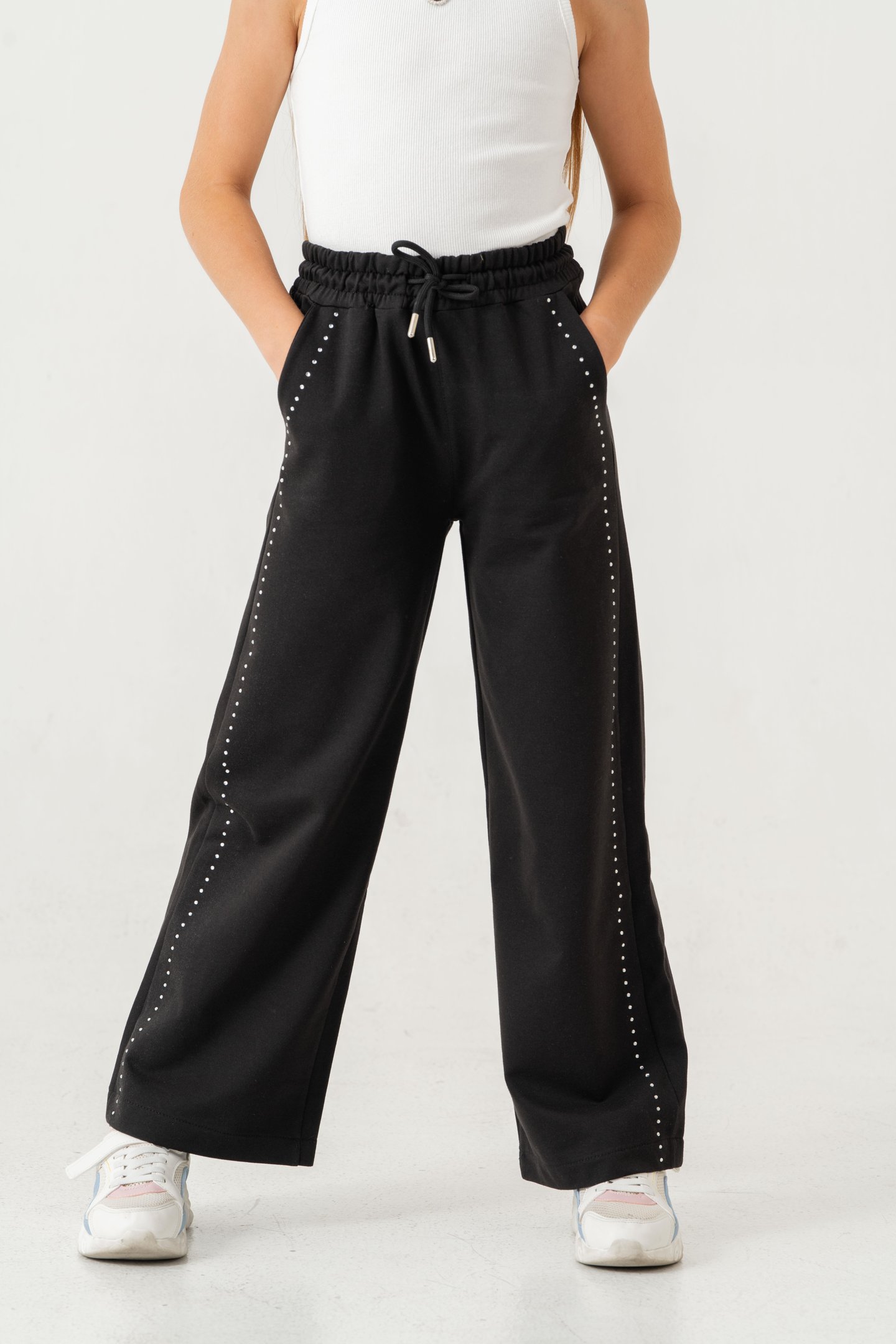 Sağ Sol Taş Baskılı Geniş Paçalı Kız Çocuk Eşofman Altı