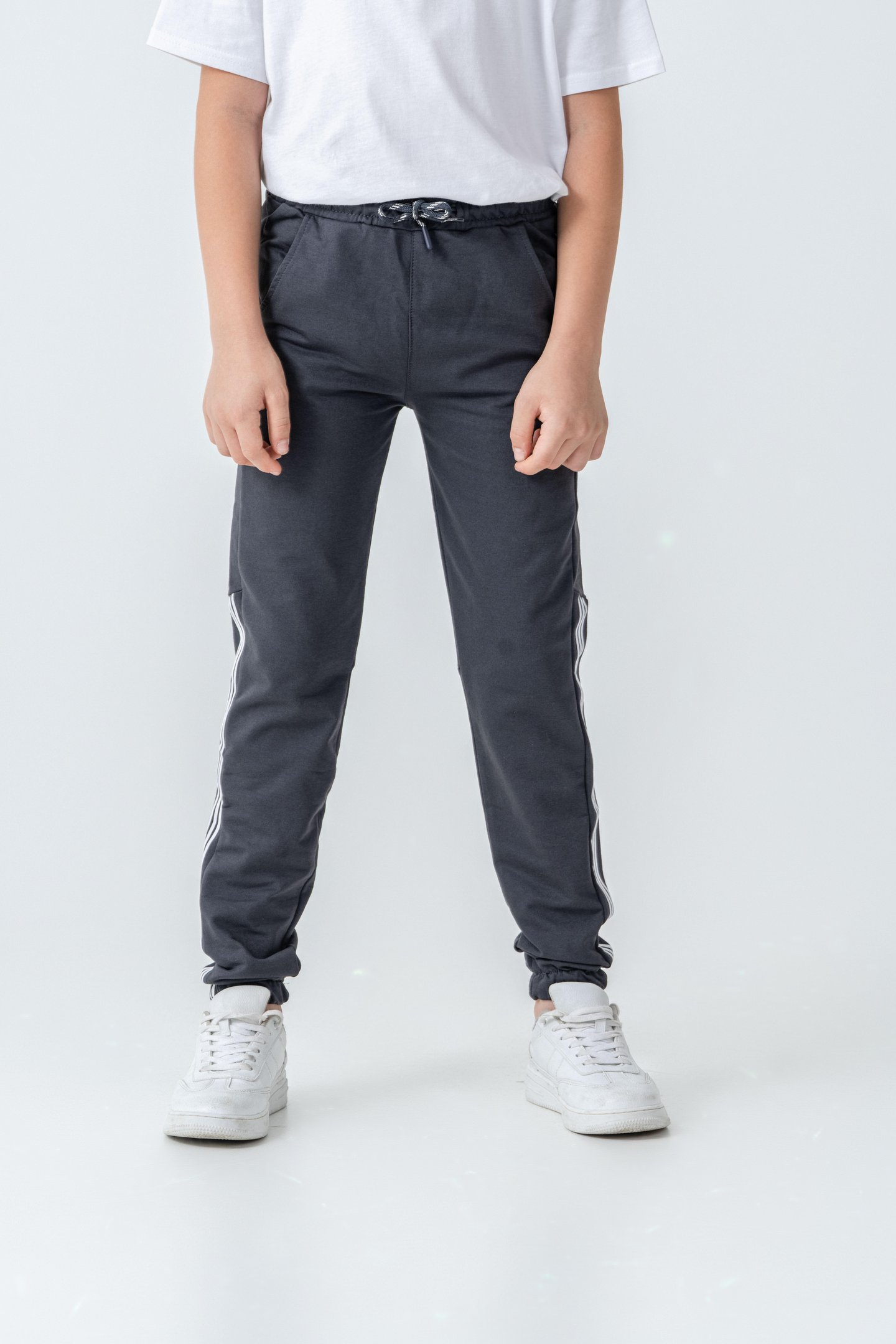 Sağ Sol Yan Şerit Baskılı Sol Cep Alt Baskılı Erkek Çocuk Eşofman Altı