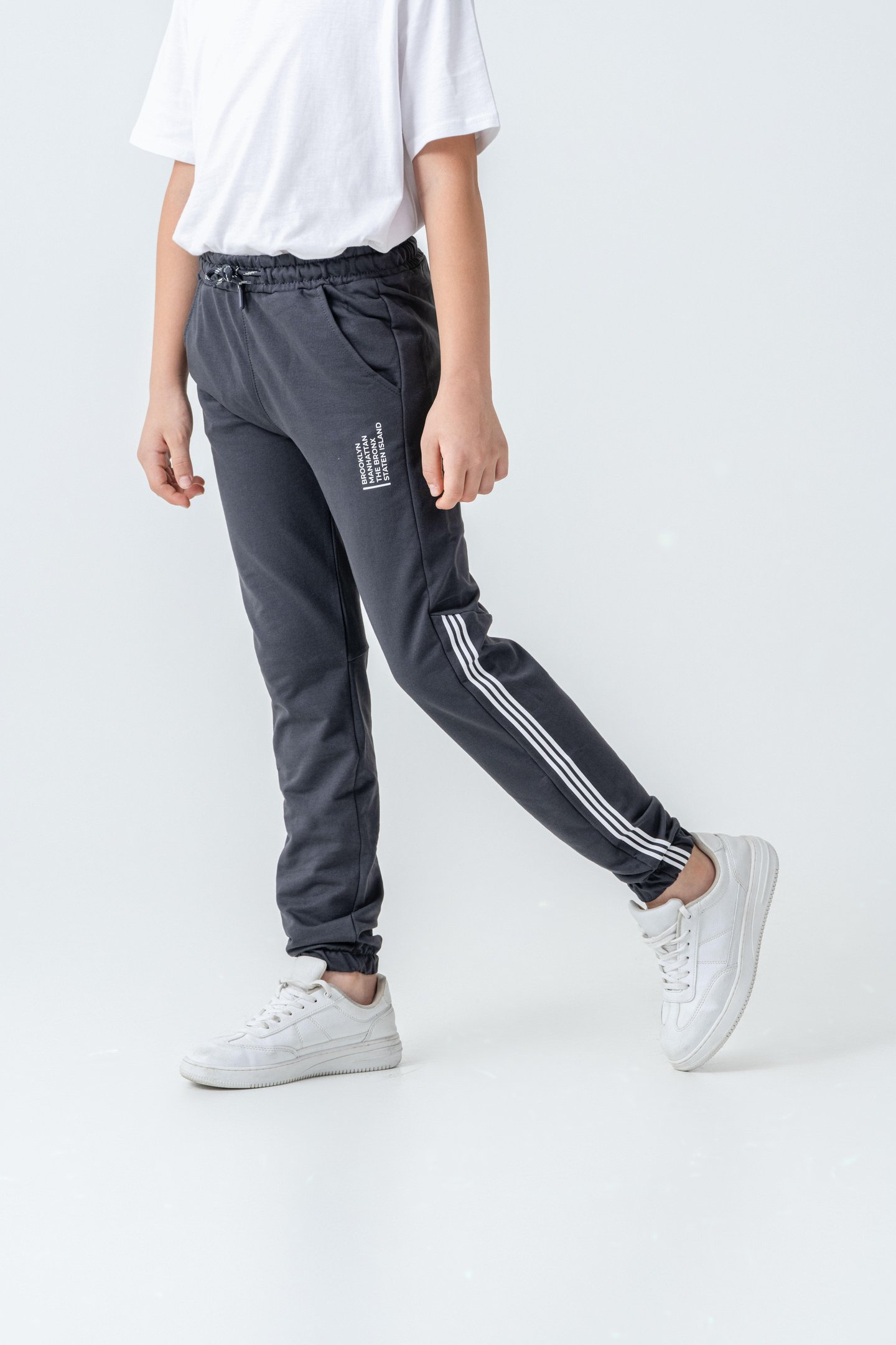 Sağ Sol Yan Şerit Baskılı Sol Cep Alt Baskılı Erkek Çocuk Eşofman Altı