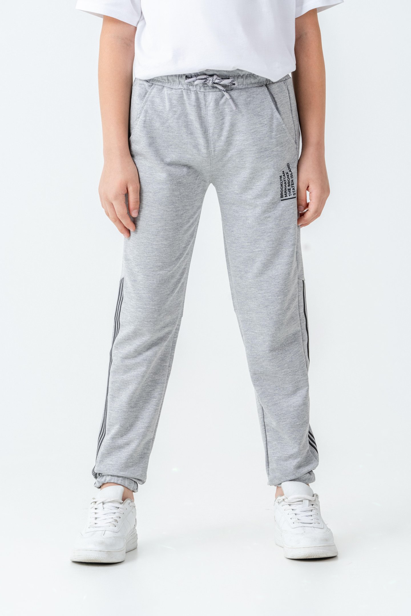 Sağ Sol Yan Şerit Baskılı Sol Cep Alt Baskılı Erkek Çocuk Eşofman Altı