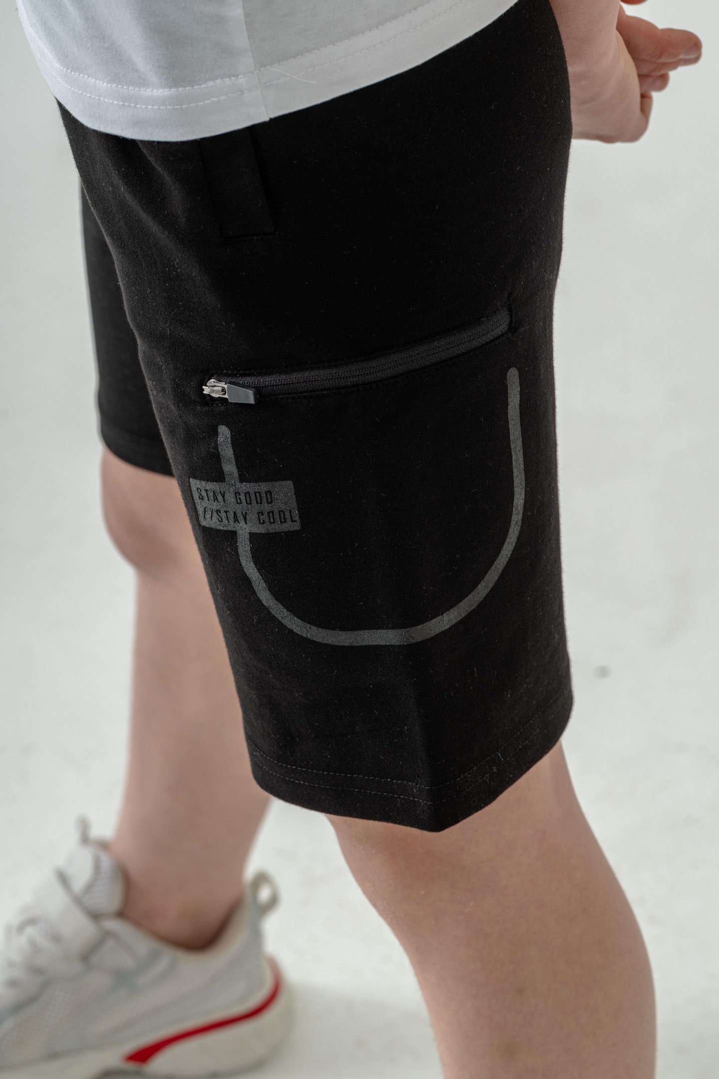 Stay  Good Baskılı Cep Fermuarlı Erkek Çocuk Şort