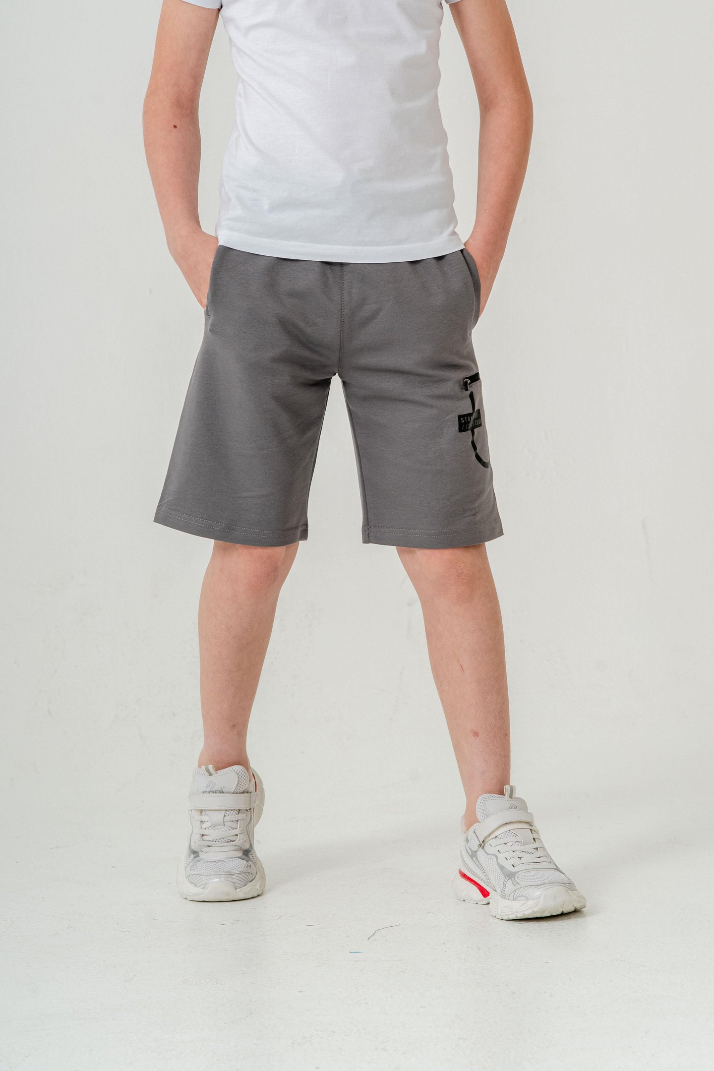 Stay  Good Baskılı Cep Fermuarlı Erkek Çocuk Şort