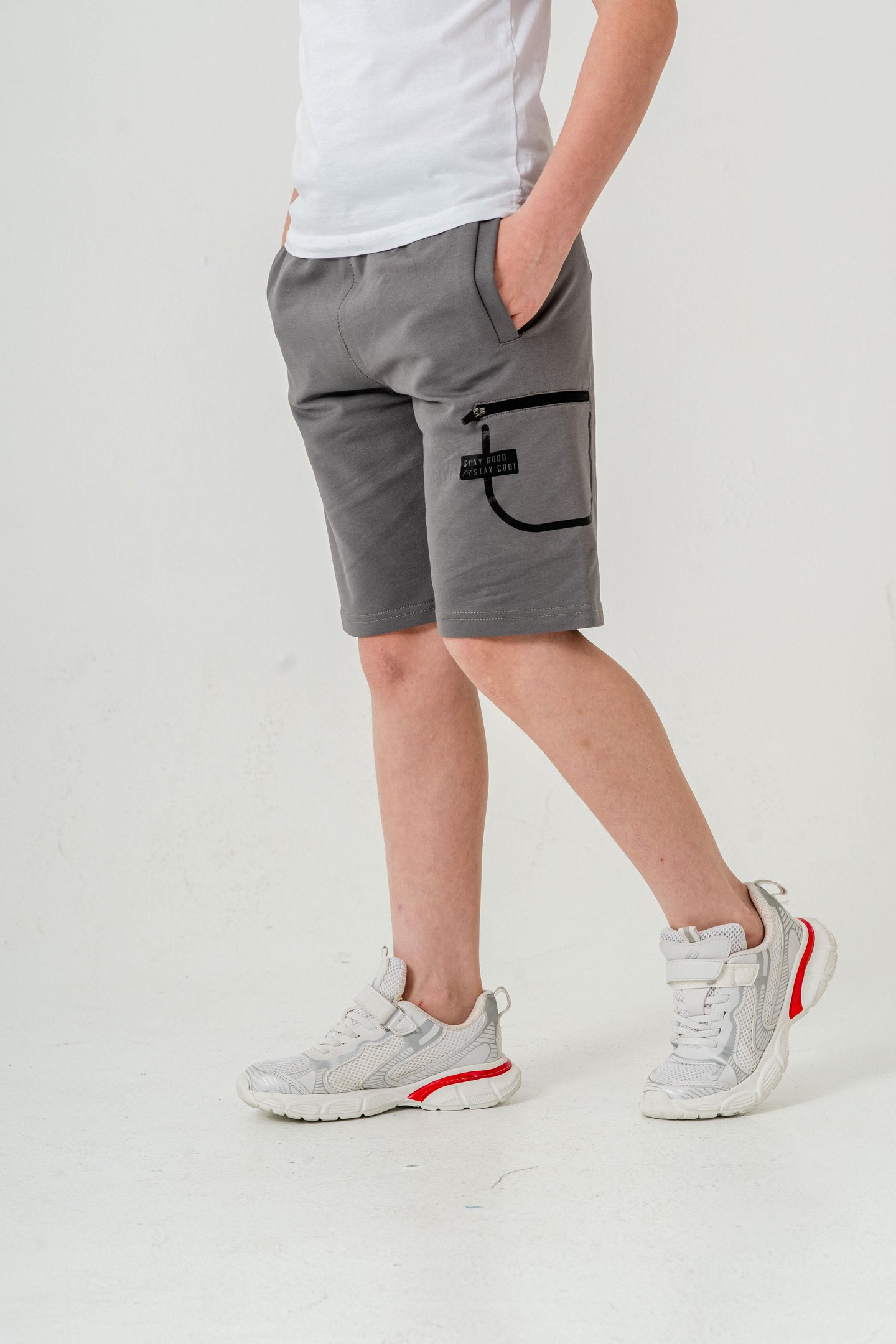 Stay  Good Baskılı Cep Fermuarlı Erkek Çocuk Şort