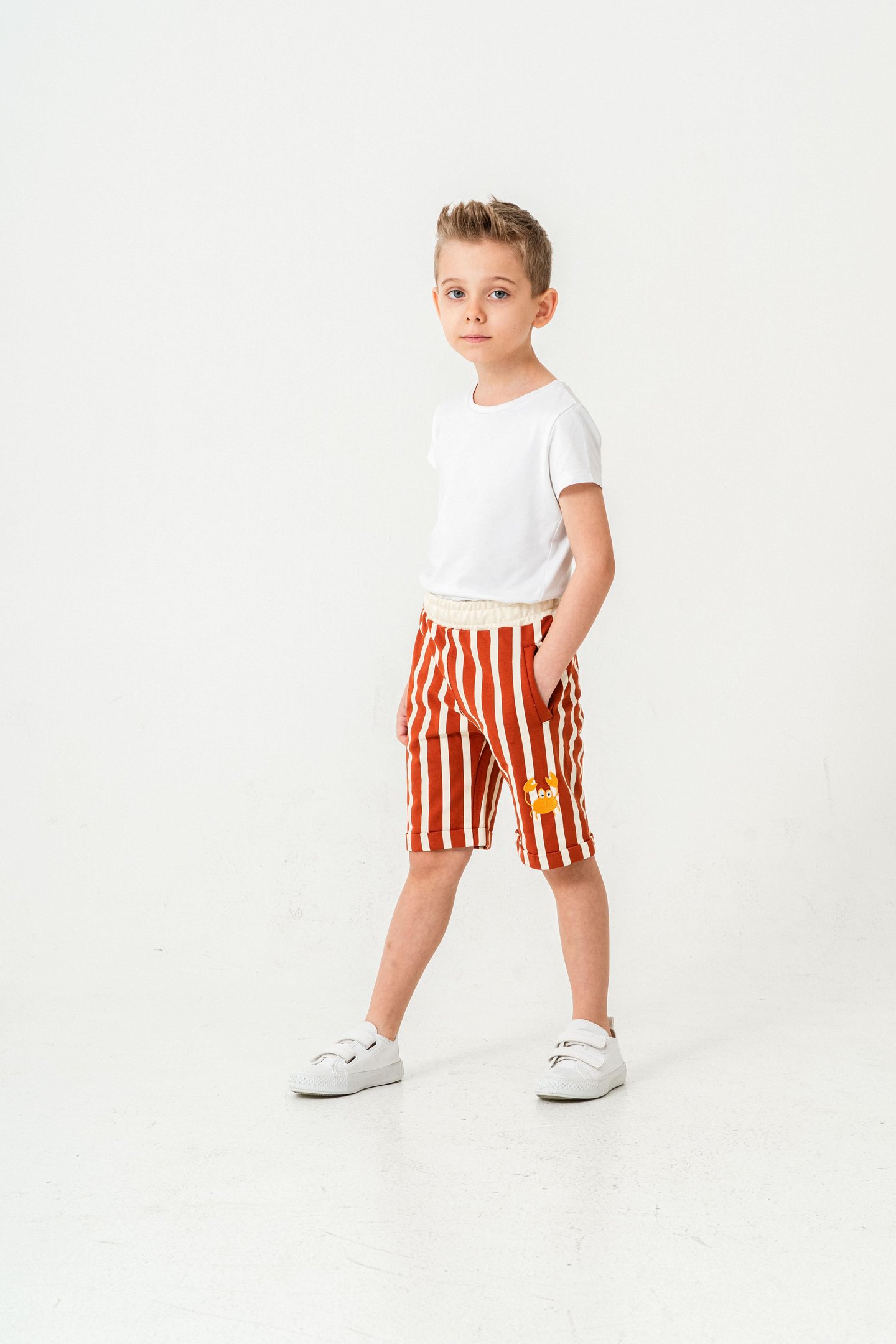 Tüm Alan Çizgili Yengeç Baskılı Erkek Çocuk Şort