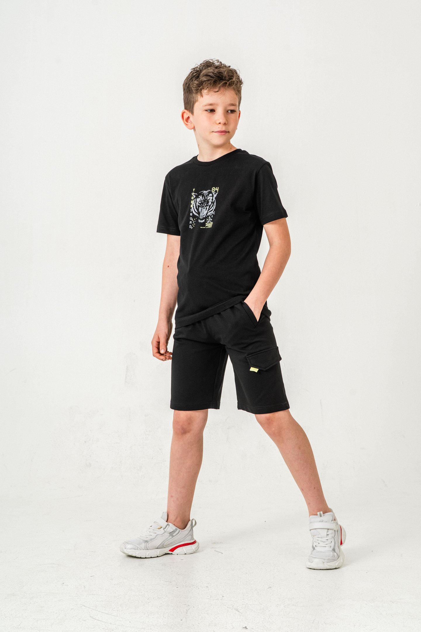 Ust On Baskılı Kol Ucu Balıksırtlı Erkek Çocuk Şort - Tişört Takımı