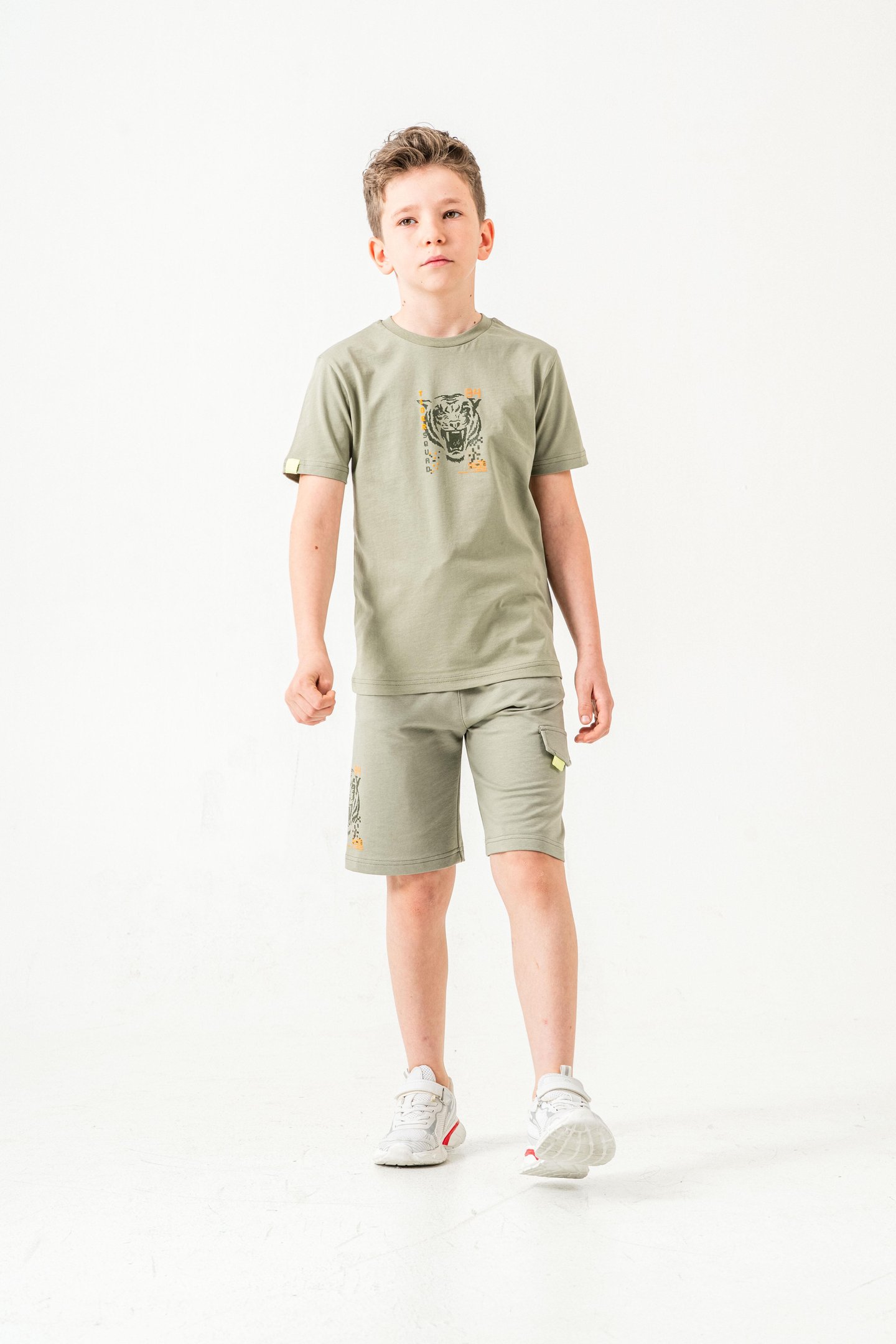 Ust On Baskılı Kol Ucu Balıksırtlı Erkek Çocuk Şort - Tişört Takımı