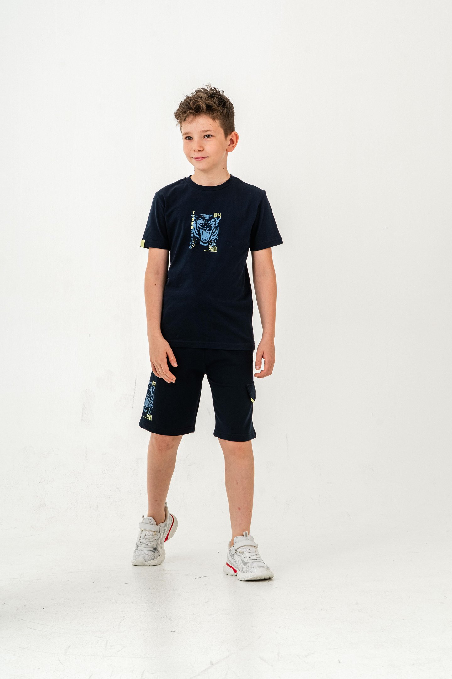 Ust On Baskılı Kol Ucu Balıksırtlı Erkek Çocuk Şort - Tişört Takımı