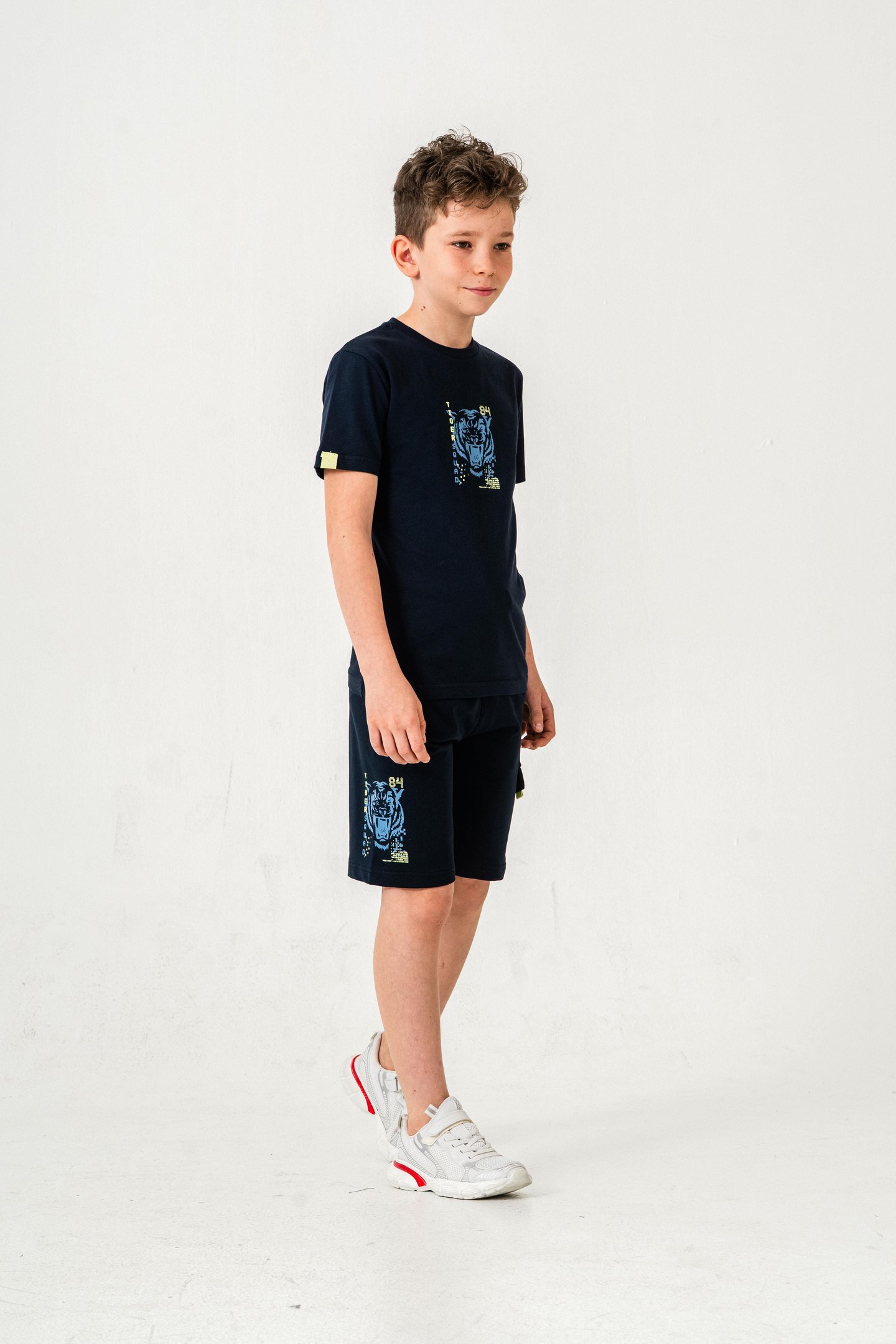 Ust On Baskılı Kol Ucu Balıksırtlı Erkek Çocuk Şort - Tişört Takımı