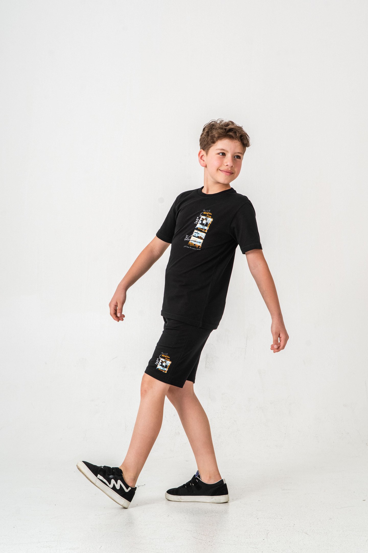 Vacation Time Baskılı Bacak  Baskı Detaylı  Erkek Çocuk Şort - Tişört Takımı