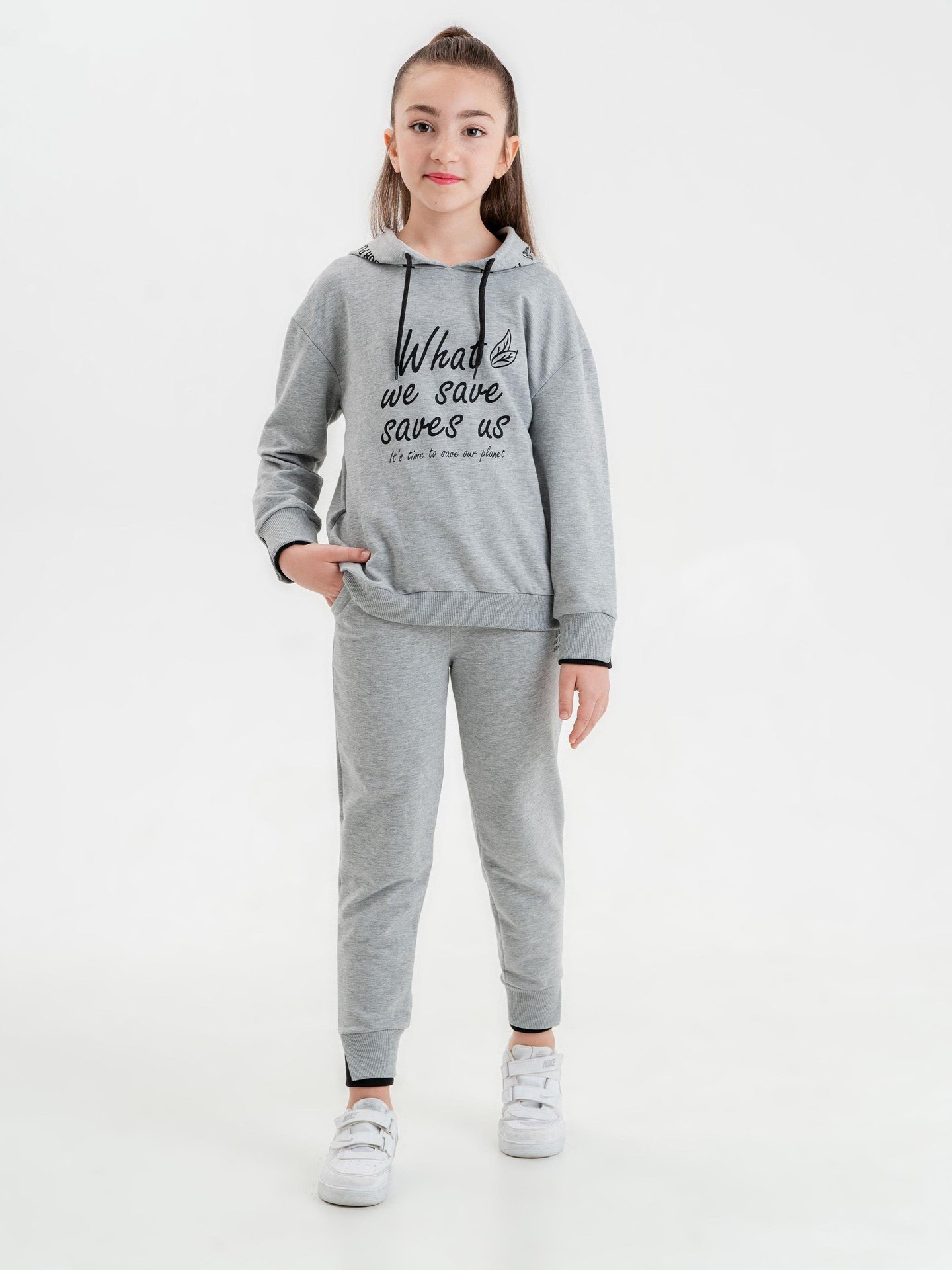 What We Save Saves Us Baskılı Kız Çocuk Kapüşonlu Alt-Üst Eşofman Takımı
