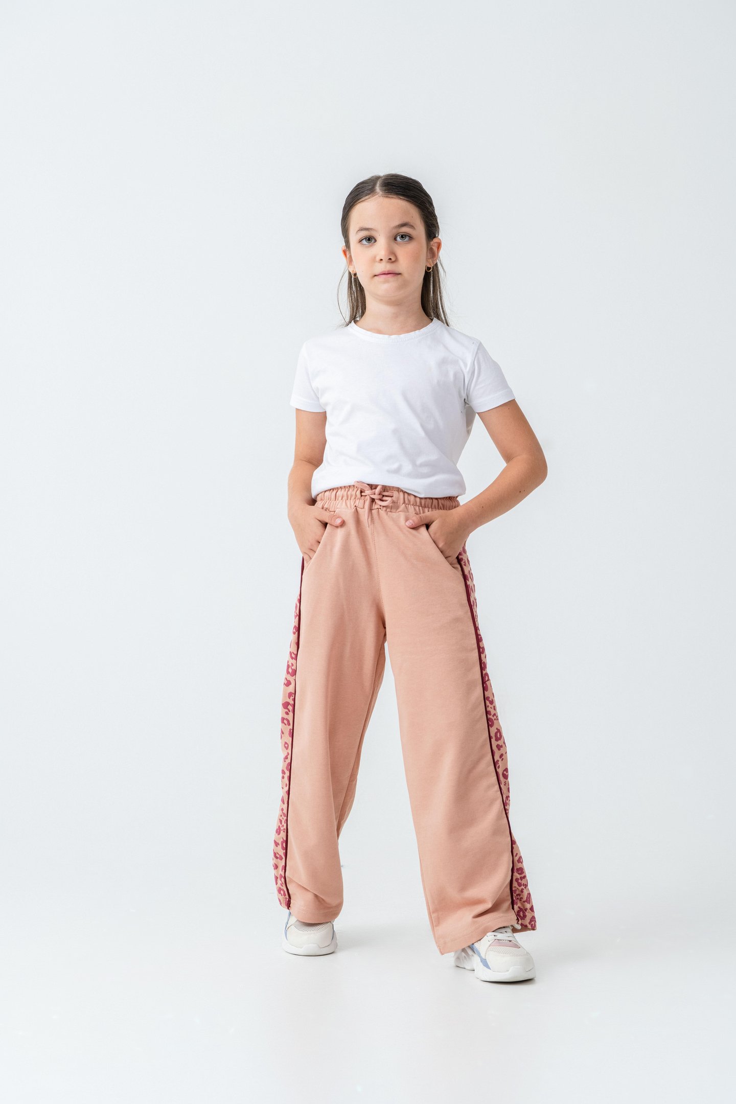 Yan İki Parça Boydan Baskılı Kız Çocuk Eşofman Altı