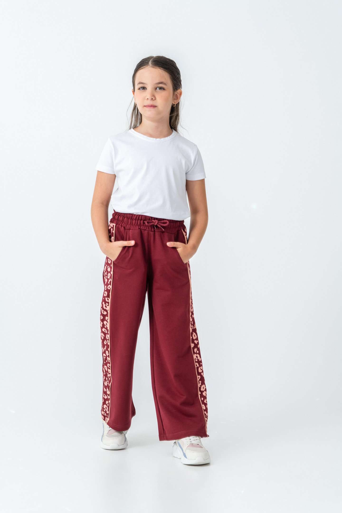 Yan İki Parça Boydan Baskılı Kız Çocuk Eşofman Altı