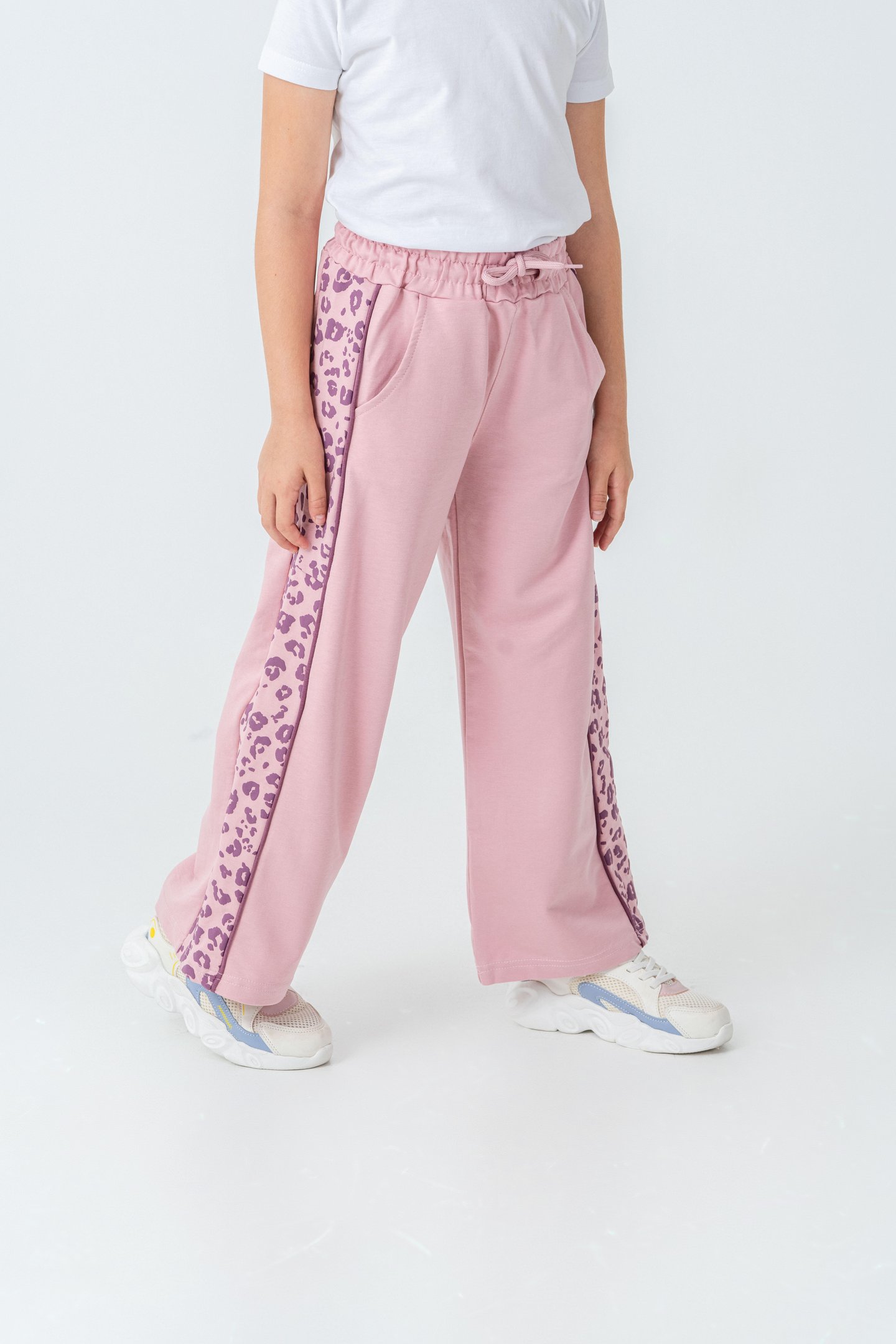 Yan İki Parça Boydan Baskılı Kız Çocuk Eşofman Altı