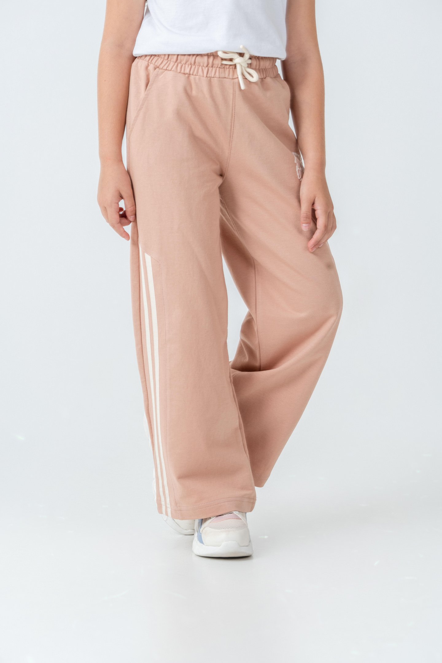 Yanlar Grogren Şeritli Bol Paça Önü Baskılı Kız Çocuk Eşofman Altı