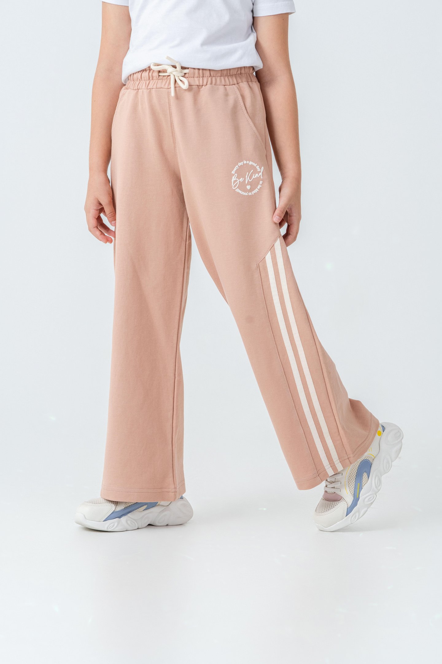 Yanlar Grogren Şeritli Bol Paça Önü Baskılı Kız Çocuk Eşofman Altı