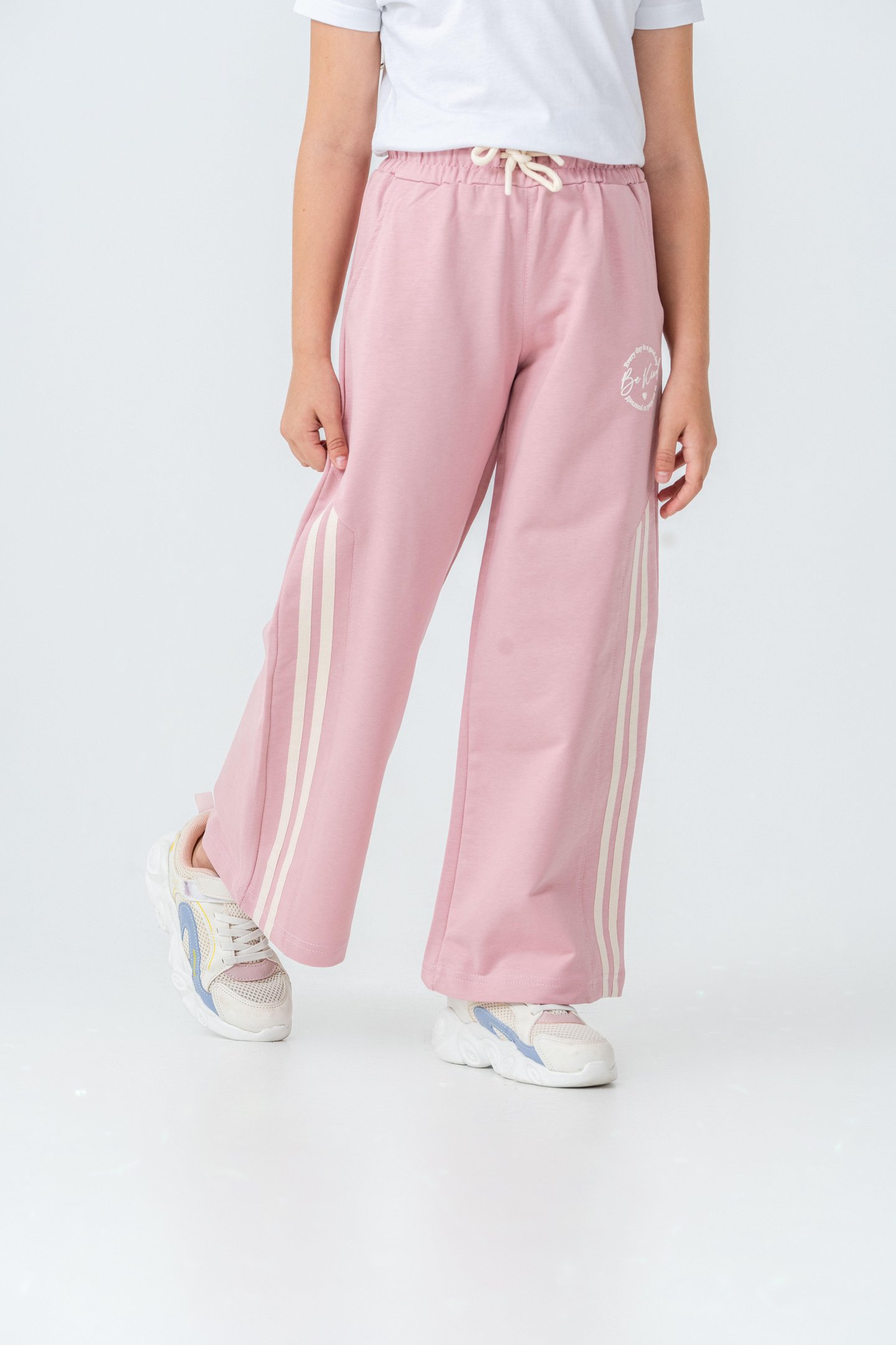 Yanlar Grogren Şeritli Bol Paça Önü Baskılı Kız Çocuk Eşofman Altı