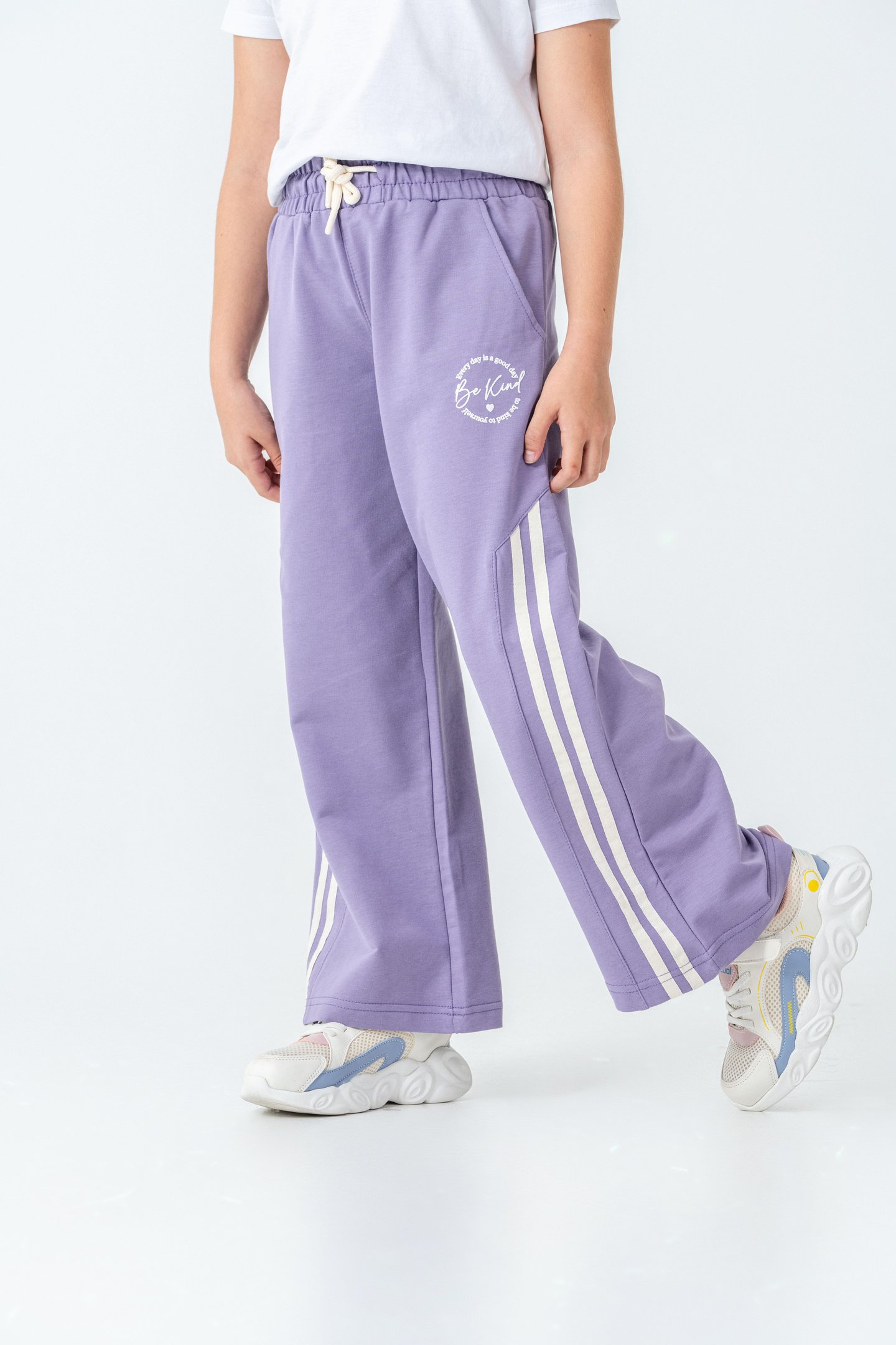 Yanlar Grogren Şeritli Bol Paça Önü Baskılı Kız Çocuk Eşofman Altı