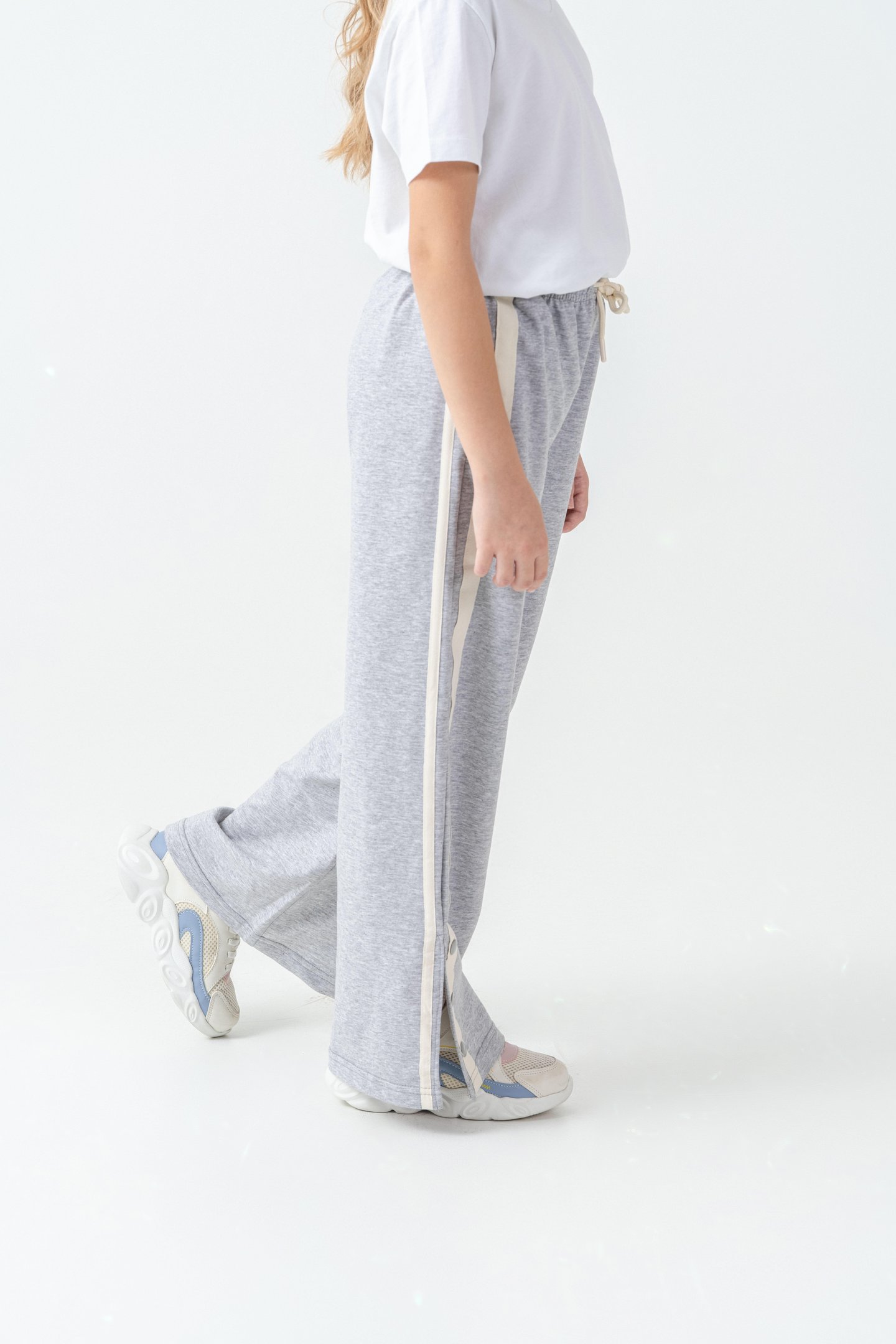 Yanlar Grogren Şeritli Paçalar Çıtçıtlı Kız Çocuk Eşofman Alt