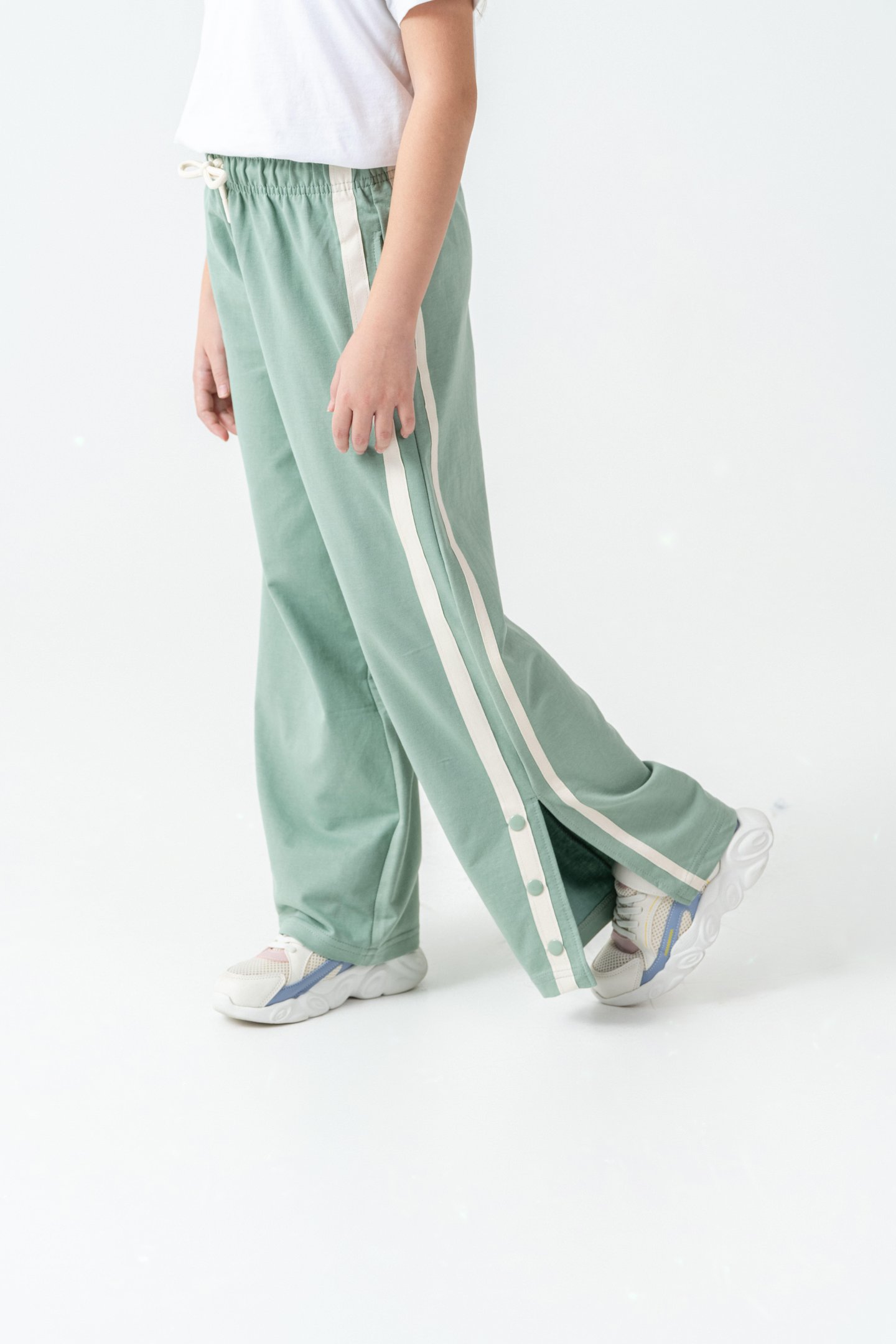 Yanlar Grogren Şeritli Paçalar Çıtçıtlı Kız Çocuk Eşofman Alt