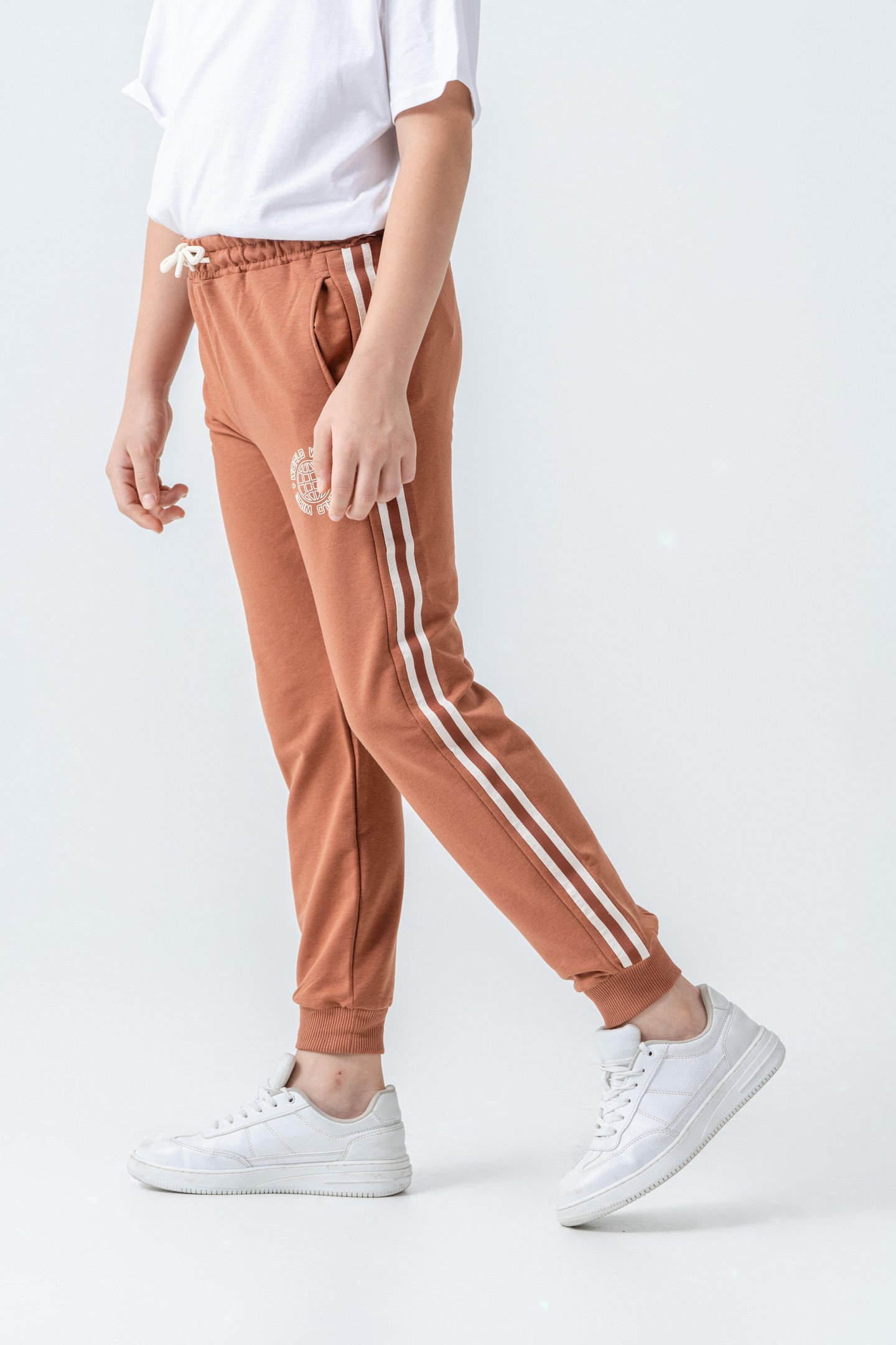 Yanlar Şeritli World Wide Baskılı Erkek Çocuk Eşofman Altı